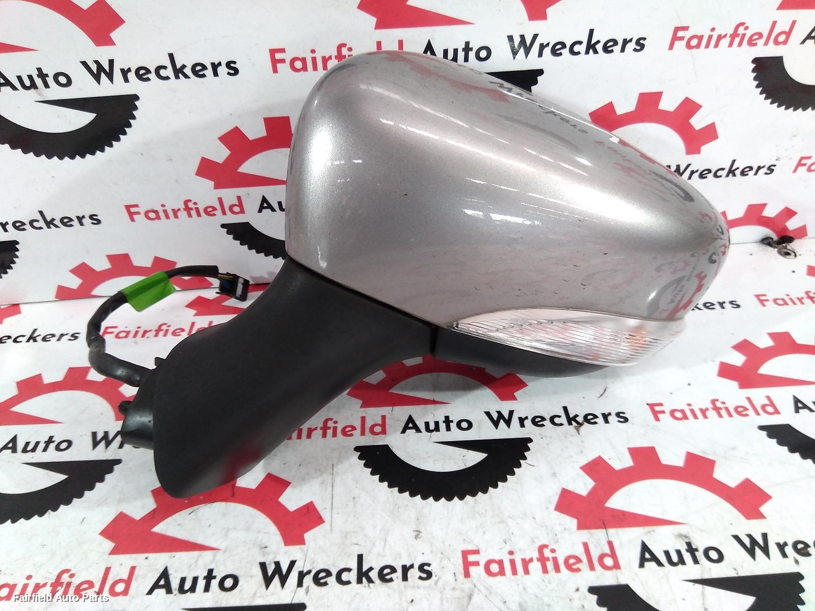 2013-2016 Renault Clio Left Door Mirror