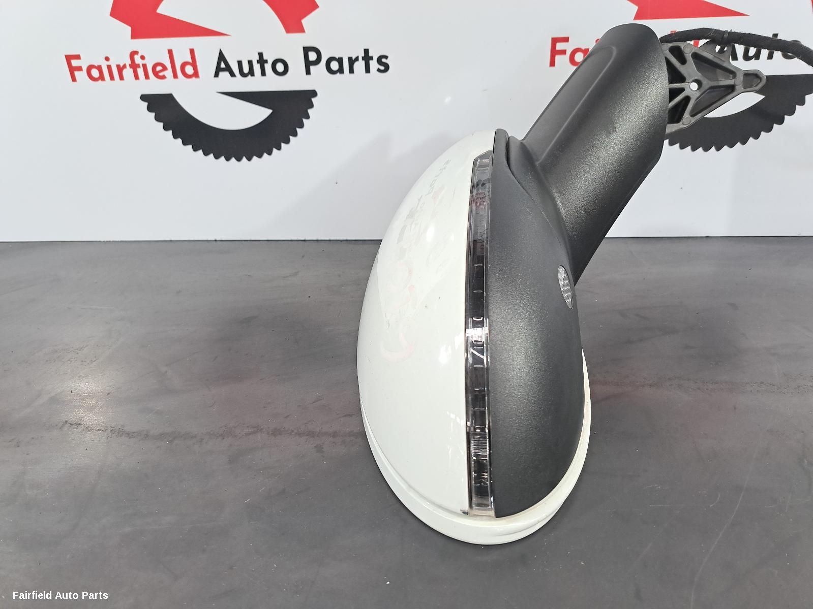 2014-2021 Porsche Macan Right Door Mirror