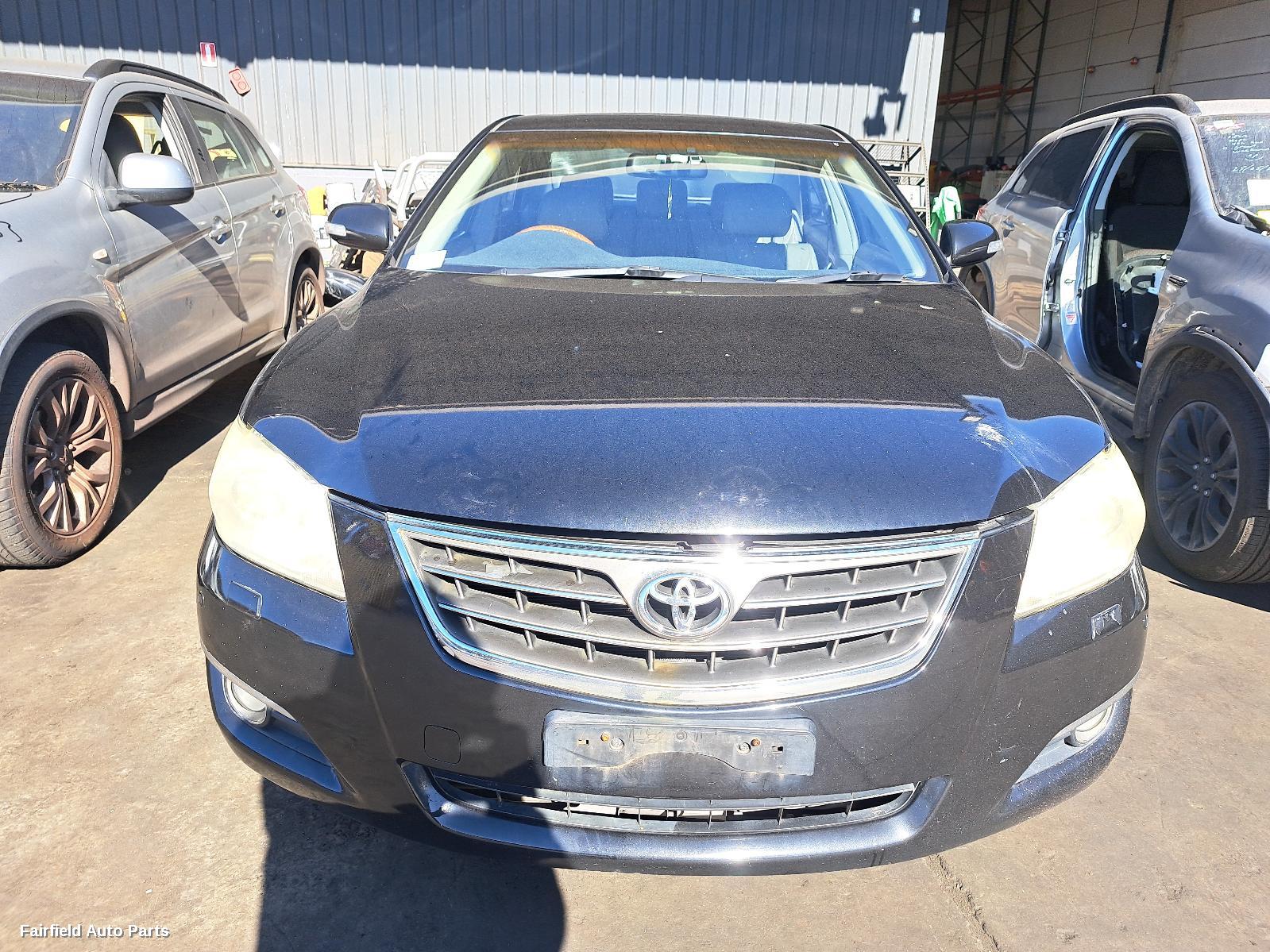 2006-2009 Toyota Aurion Left Indicator Fog Side