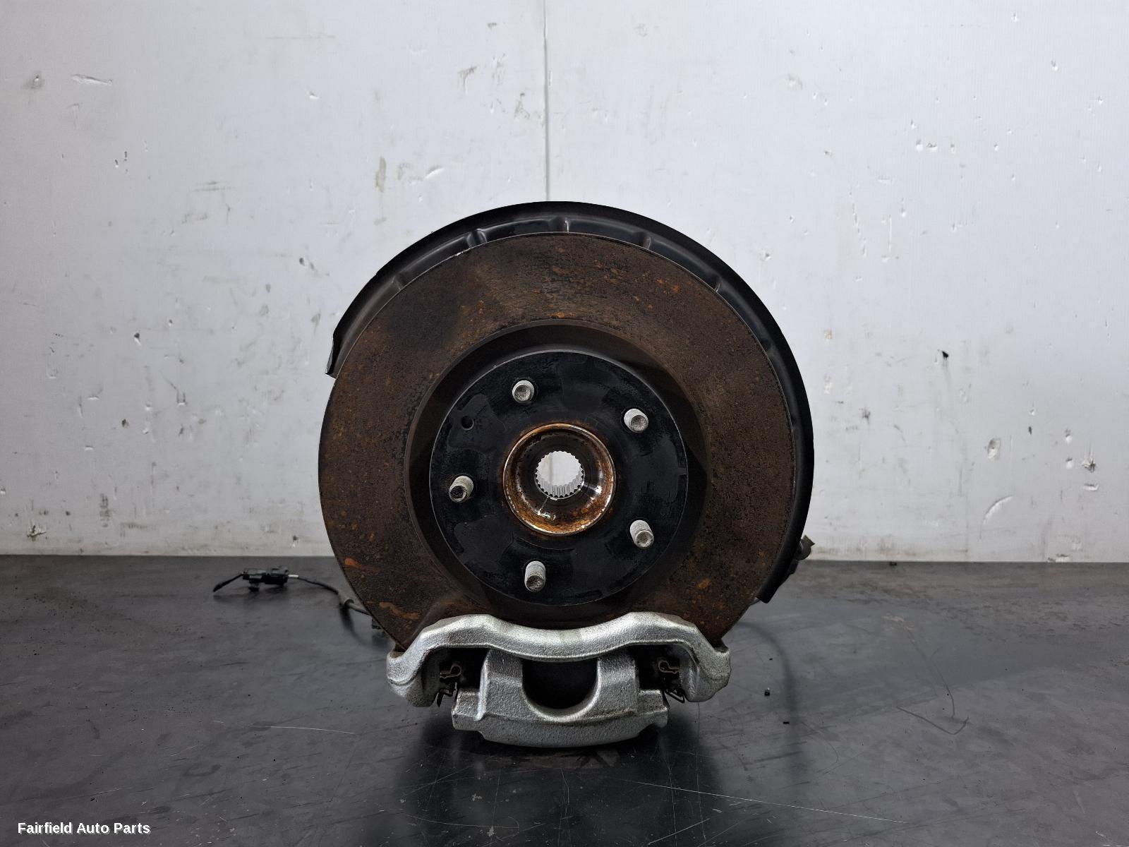 2019-2026 Mazda Cx30 Right Front Hub Assembly