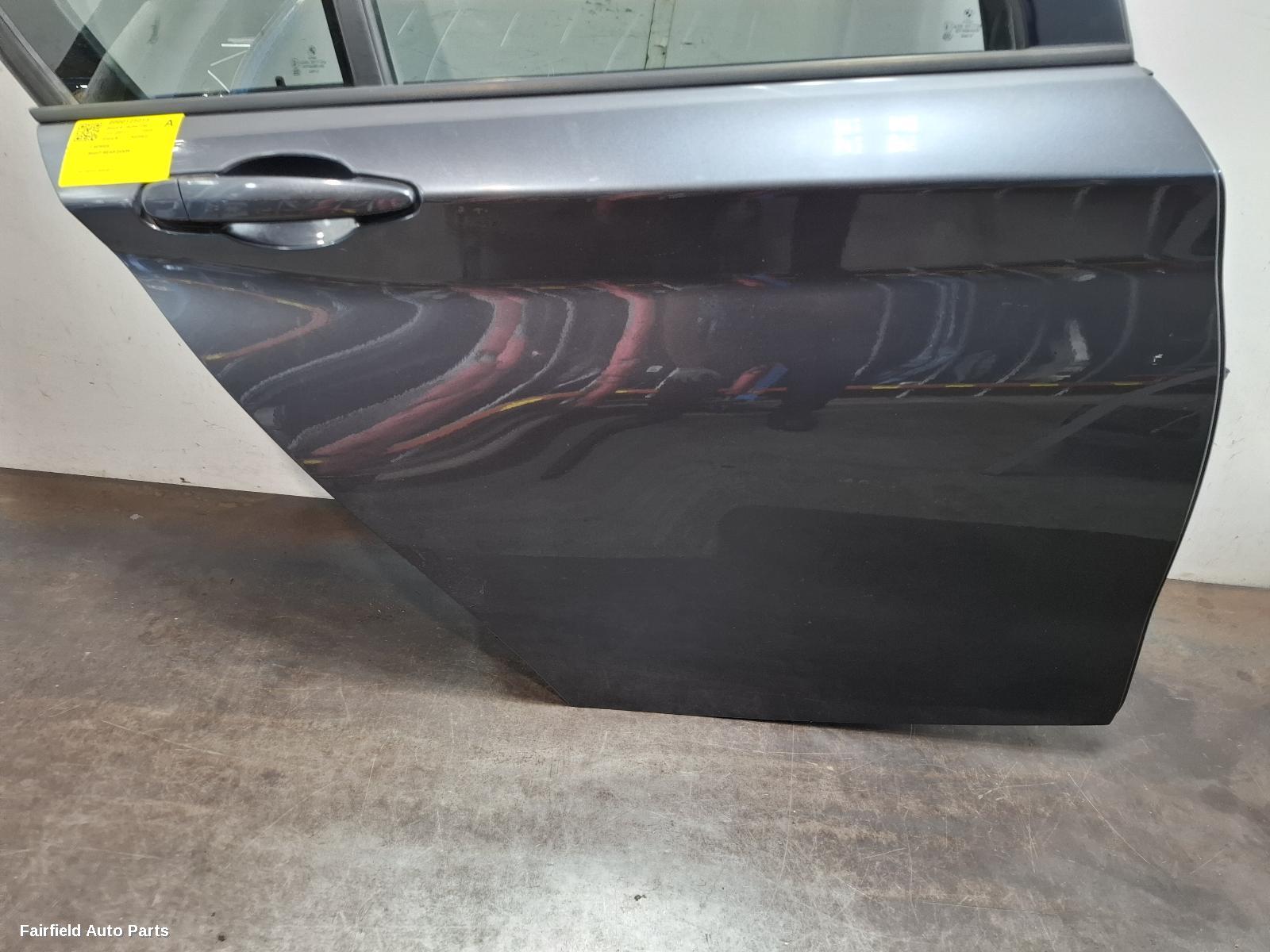 2011-2019 Bmw 1 Series Right Rear Door Sliding