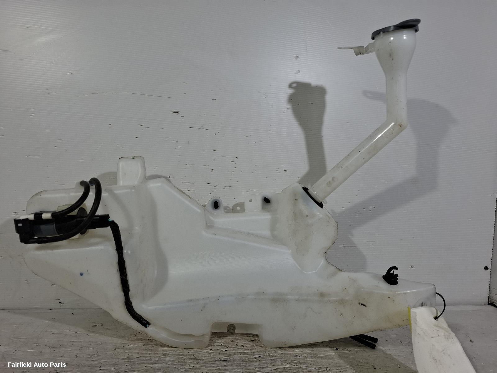 2017-2021 Nissan Qashqai Washer Bottle
