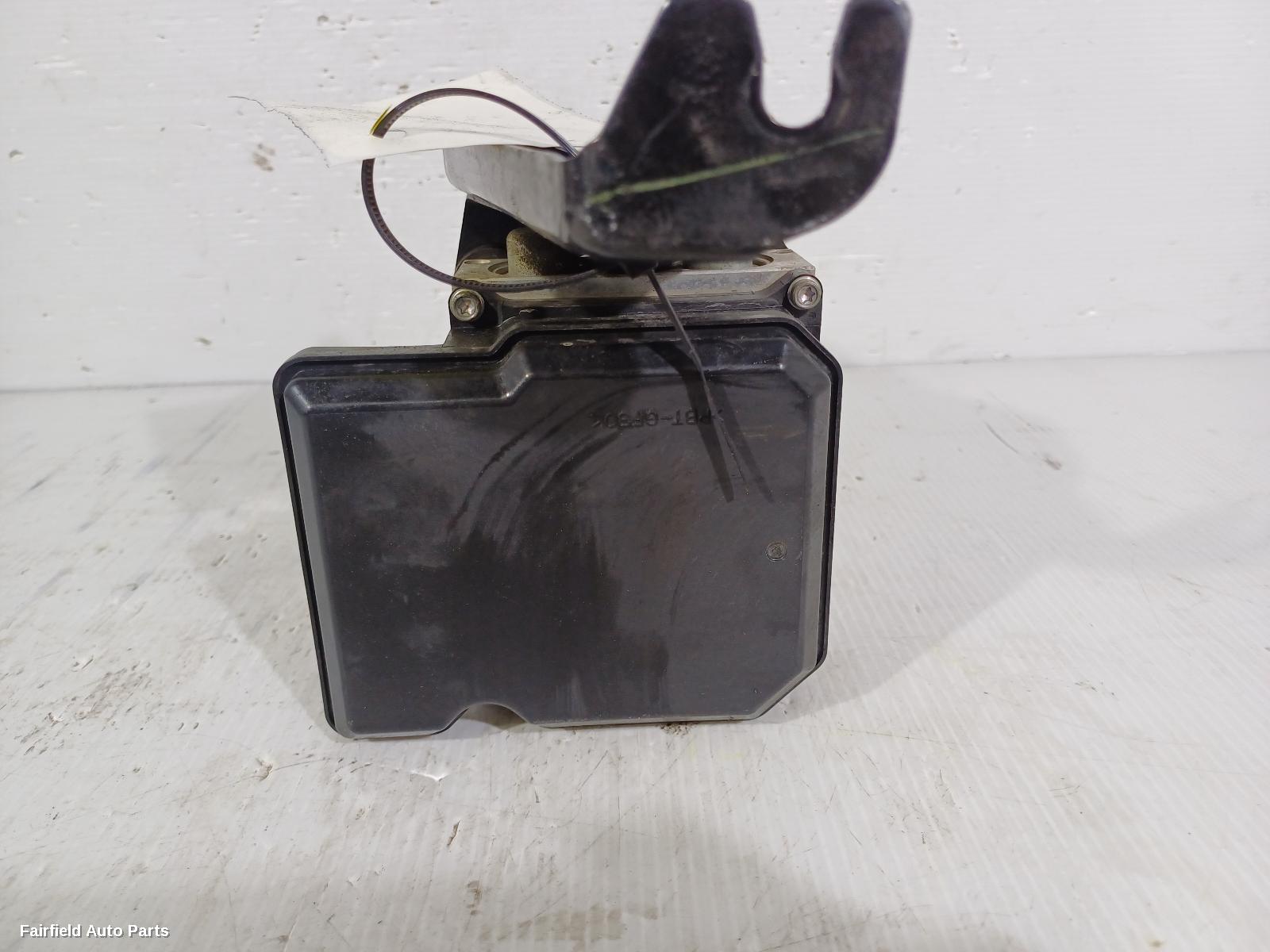 2010-2019 Nissan Juke Abs Pump Modulator