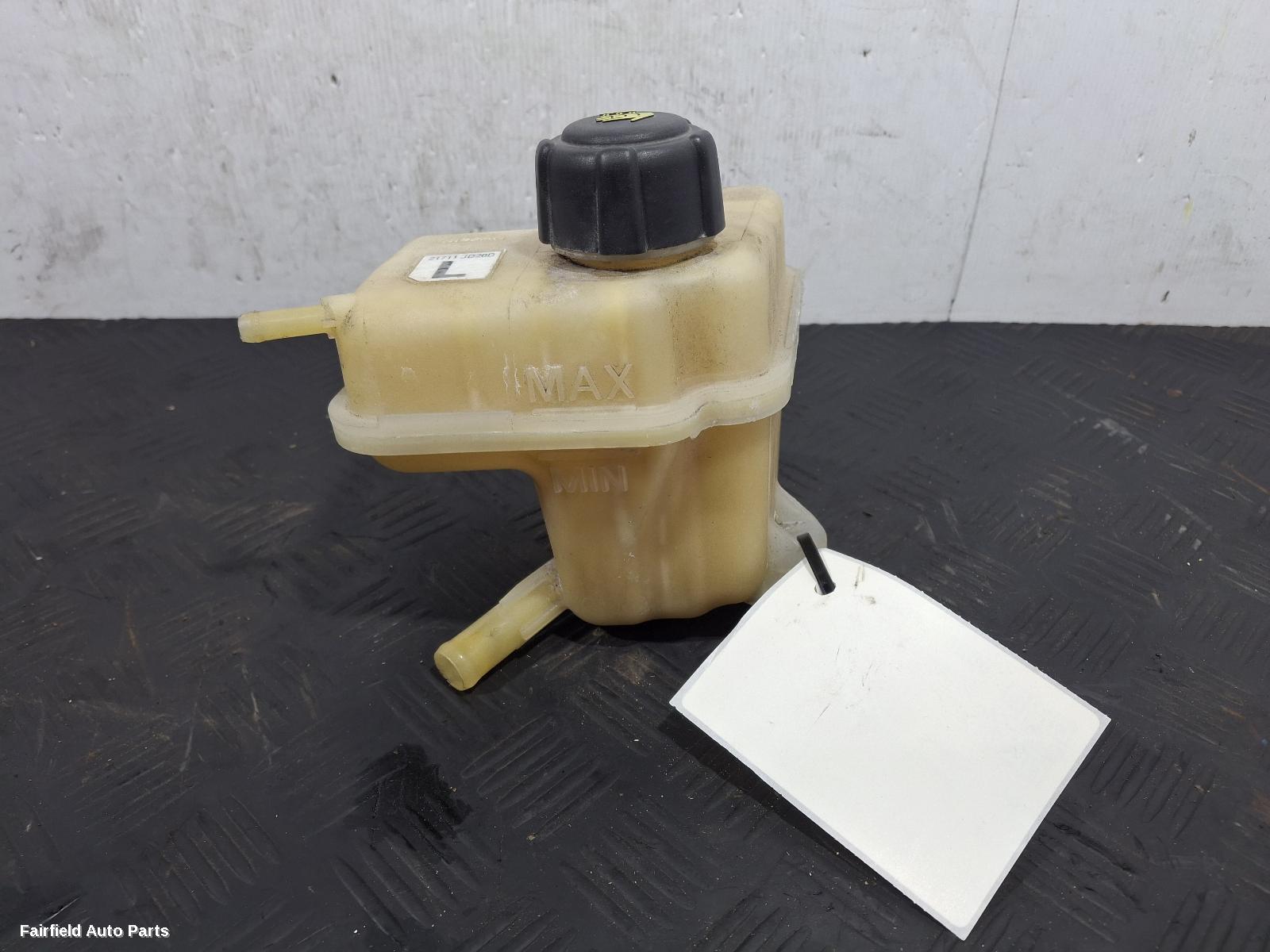 2007-2014 Nissan Dualis Overflow Bottle