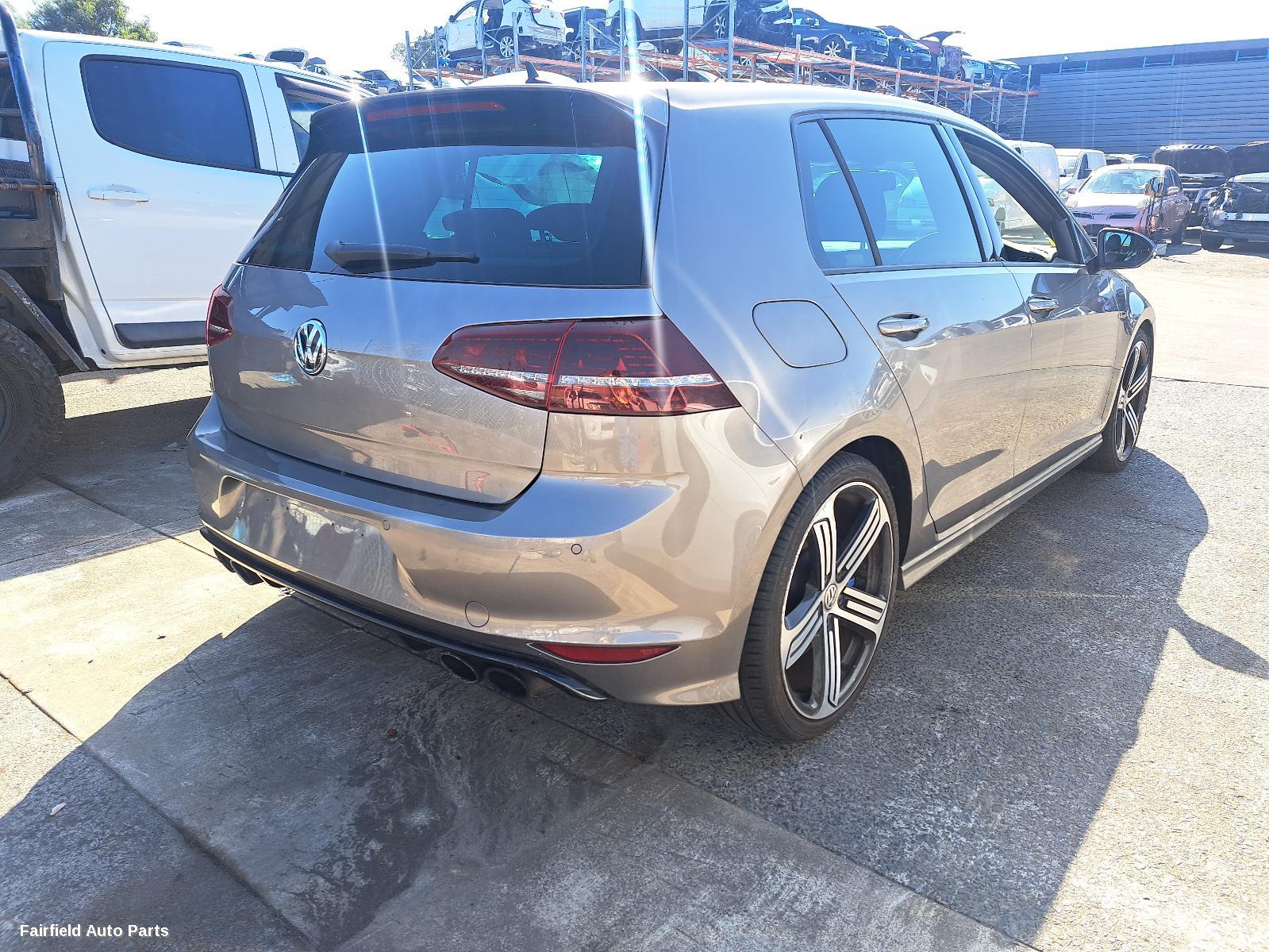 2014 Volkswagen Golf Seatbelt Stalk