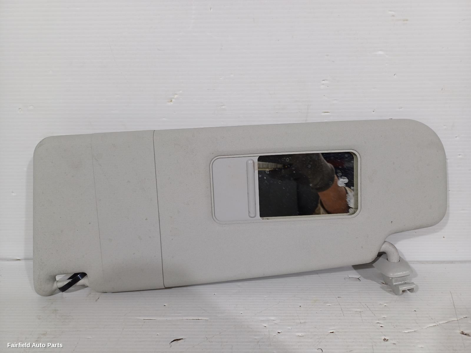 2010-2017 Volkswagen Polo Sunvisor