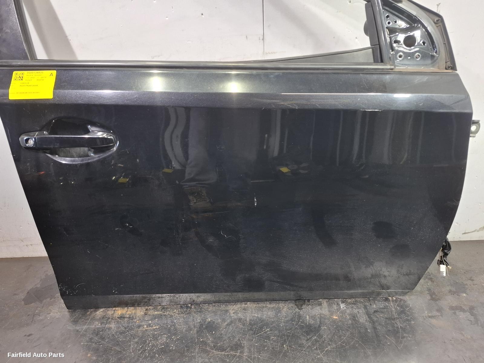 2012-2018 Toyota Corolla Right Front Door
