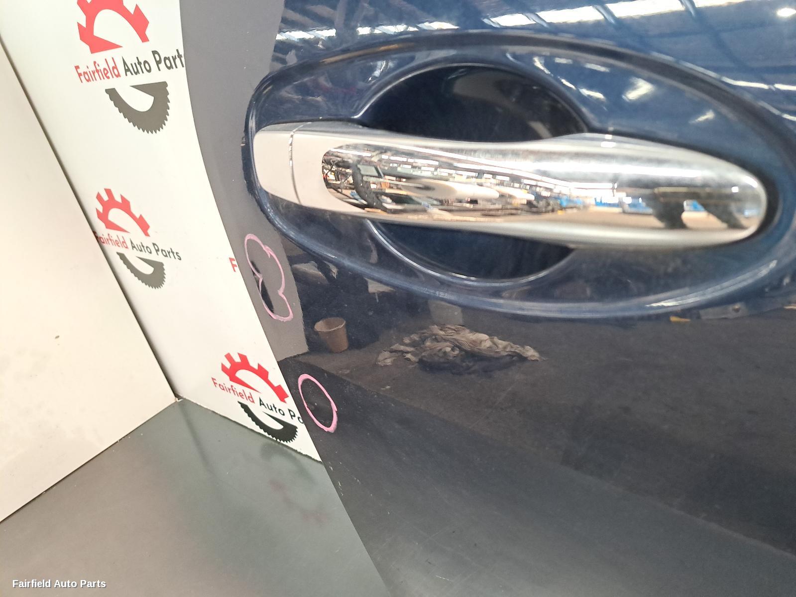 2015-2023 Nissan Navara Right Rear Door Sliding