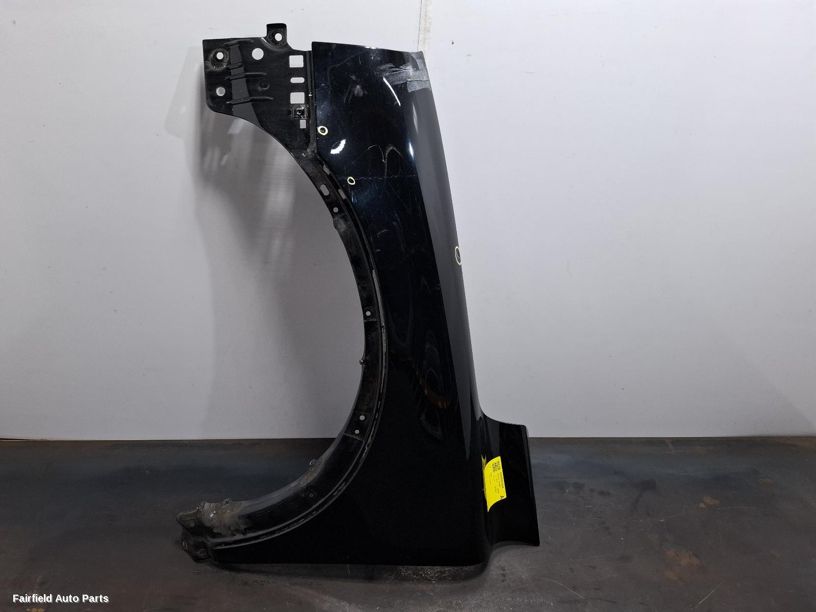 2003-2014 Volvo Xc90 Left Guard
