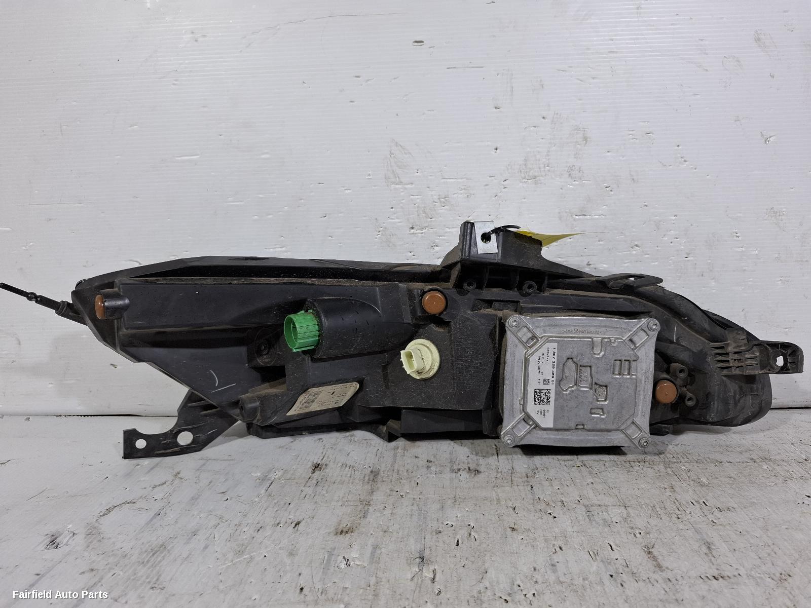 2014-2018 Jeep Cherokee Left Indicator Fog Side