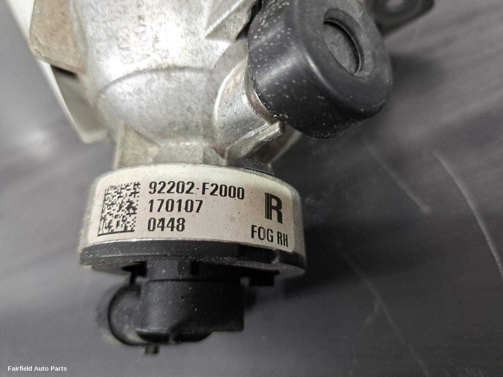 2015-2018 Hyundai Elantra Right Indicator Fog Side