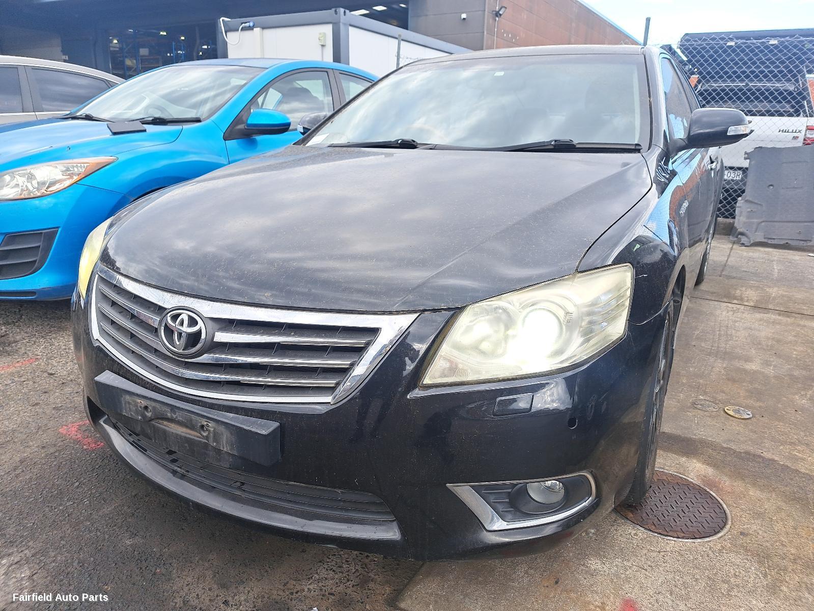 2009-2012 Toyota Aurion Right Rear Door Sliding