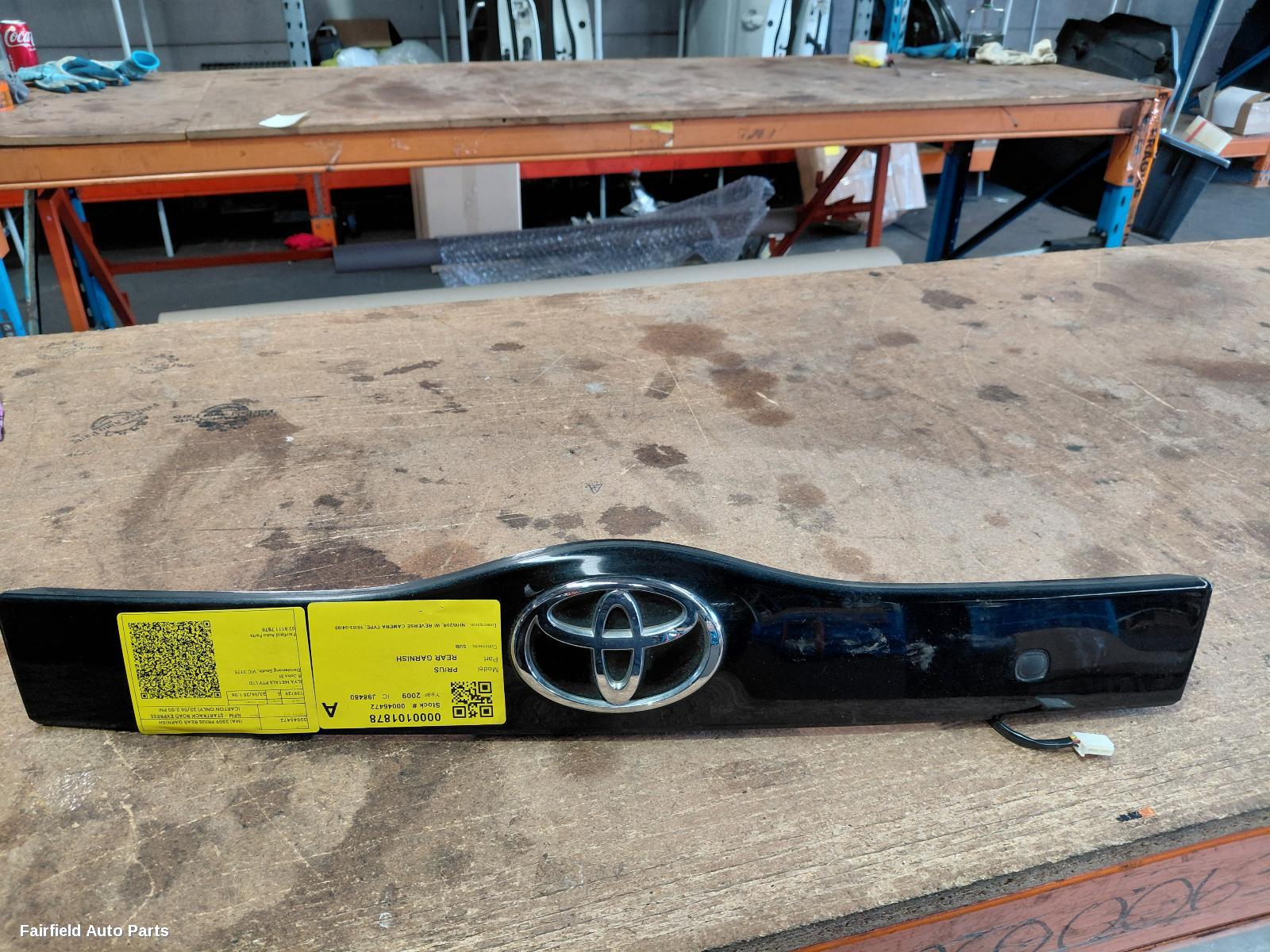 2003-2009 Toyota Prius Rear Garnish
