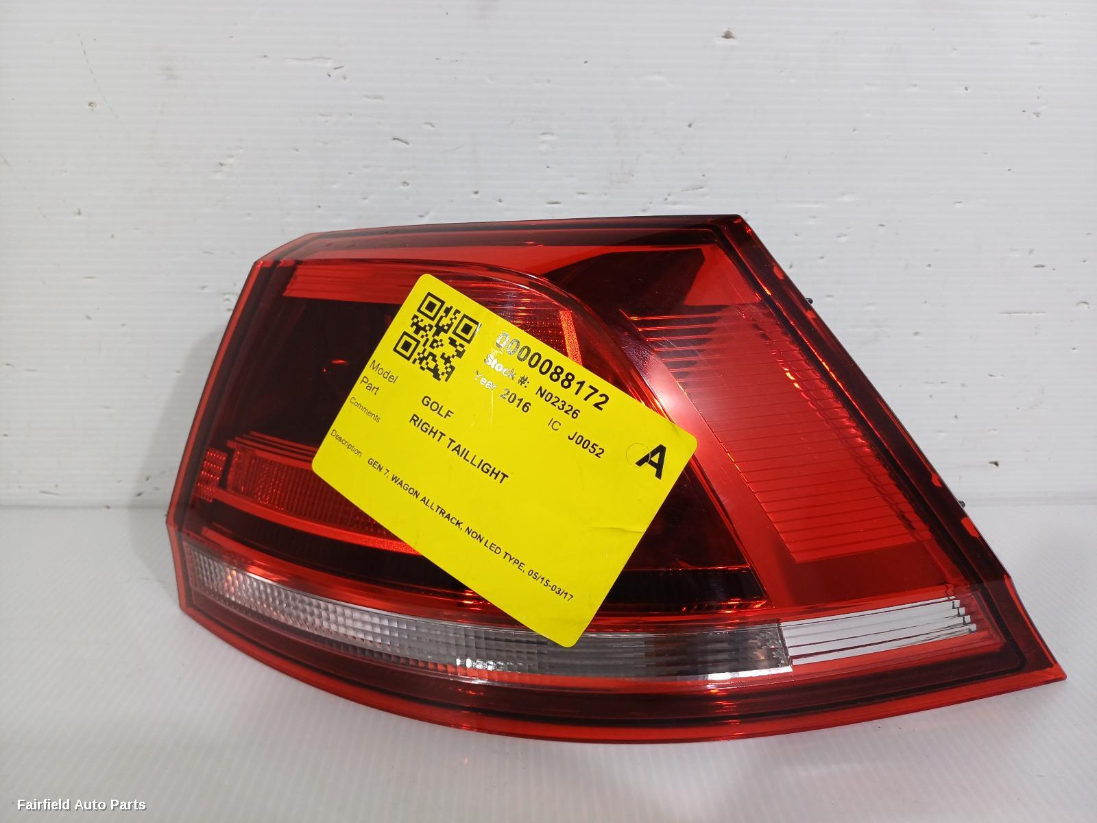 2015-2017 Volkswagen Golf Right Taillight