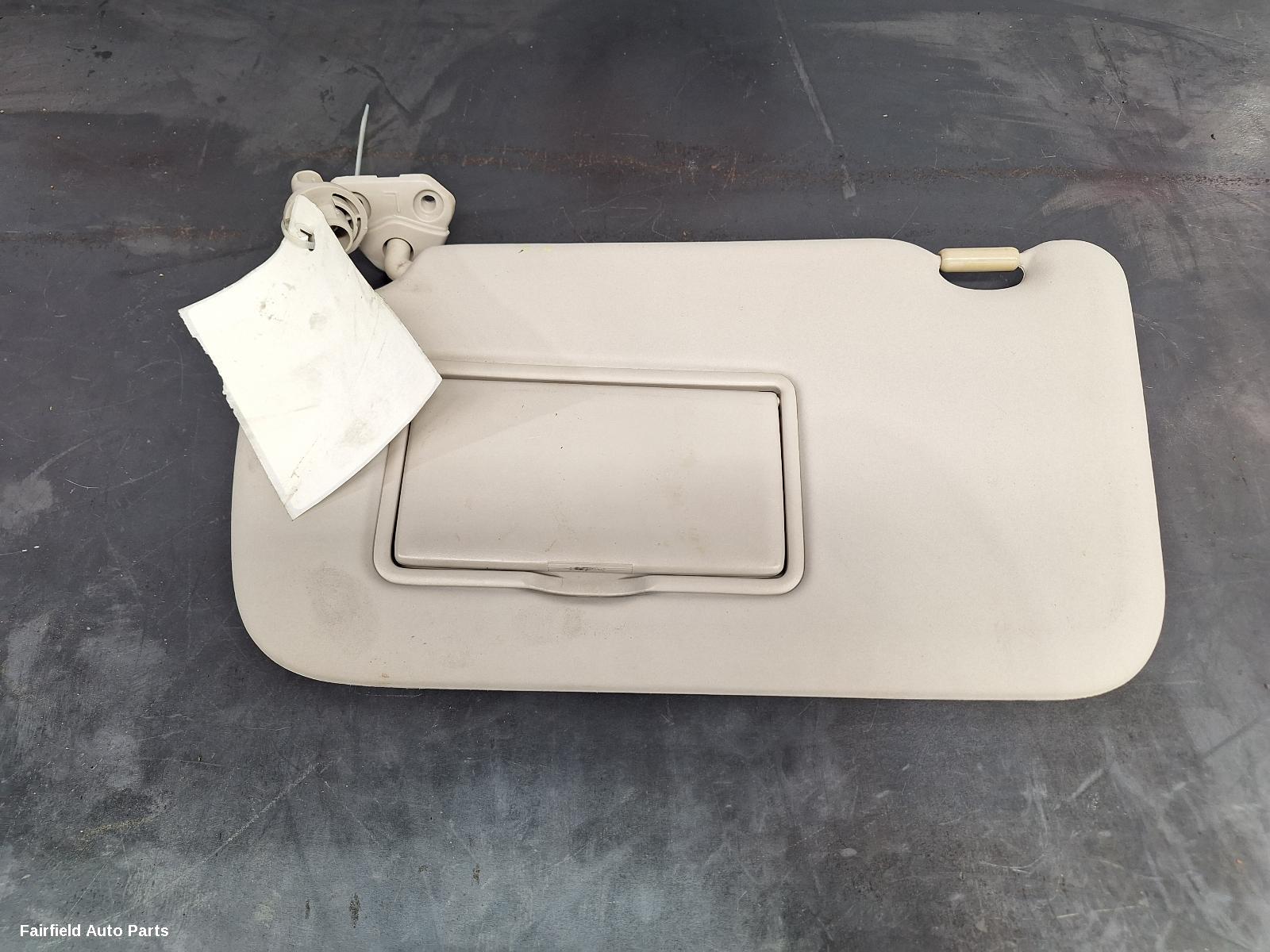 2012-2017 Nissan Pulsar Sunvisor