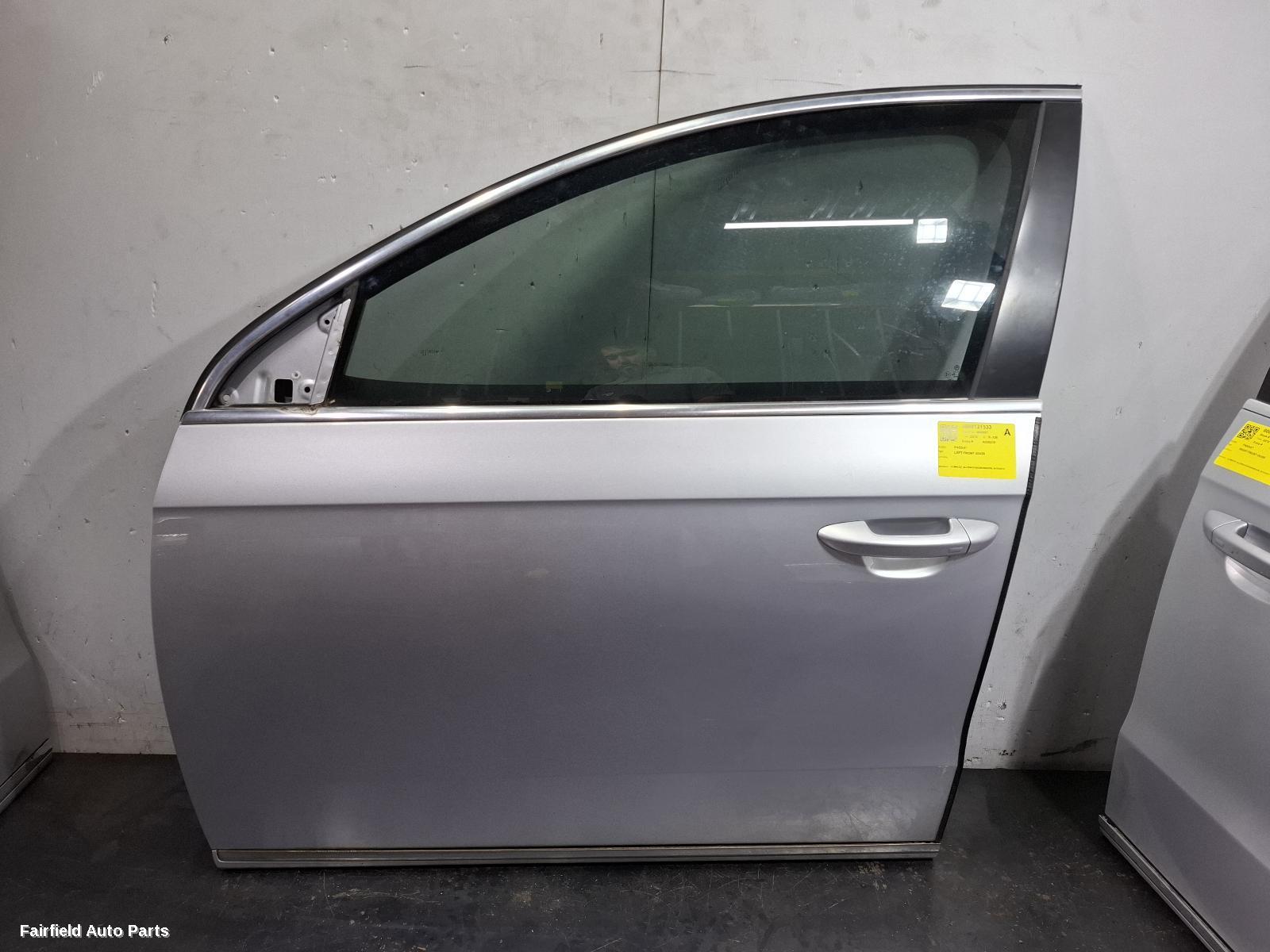 2010-2015 Volkswagen Passat Left Front Door