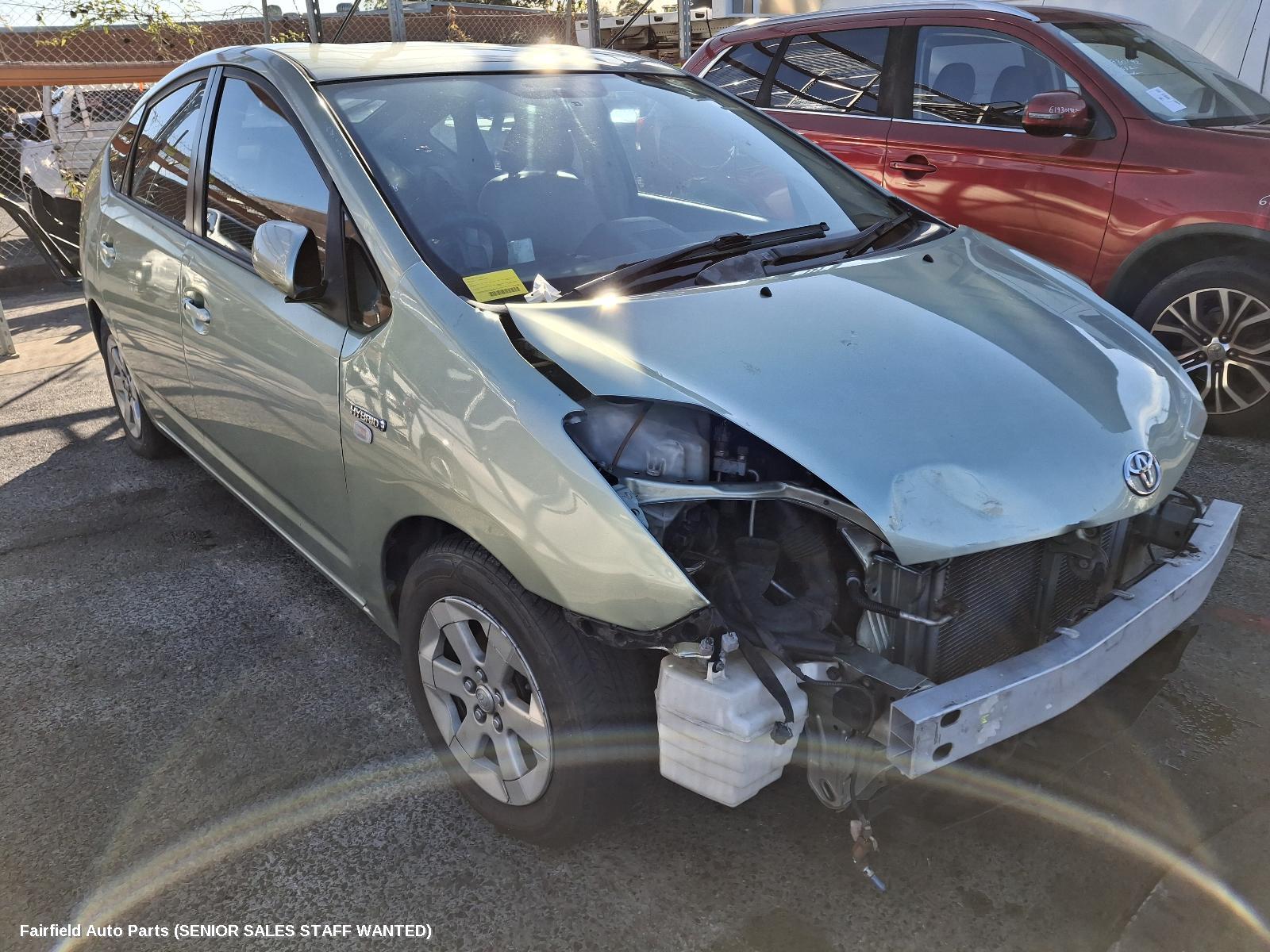 2003-2009 Toyota Prius Left Front Door