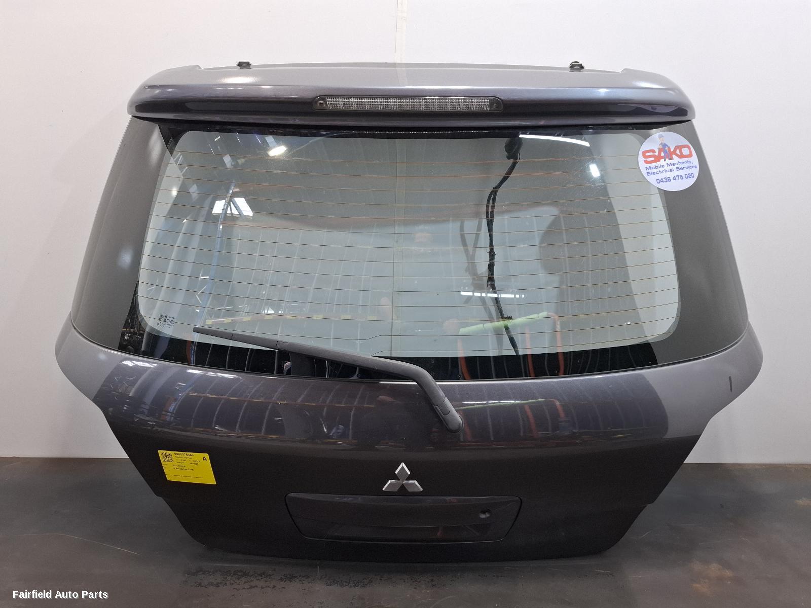 2004-2006 Mitsubishi Outlander Bootlid Tailgate