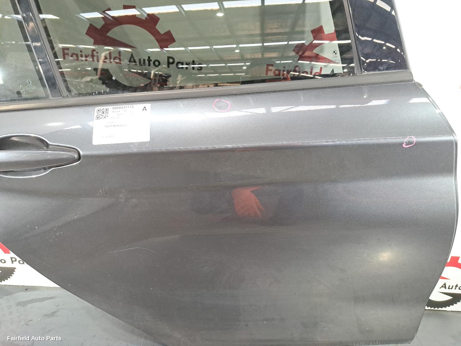 2011-2019 Bmw 1 Series Right Rear Door Sliding