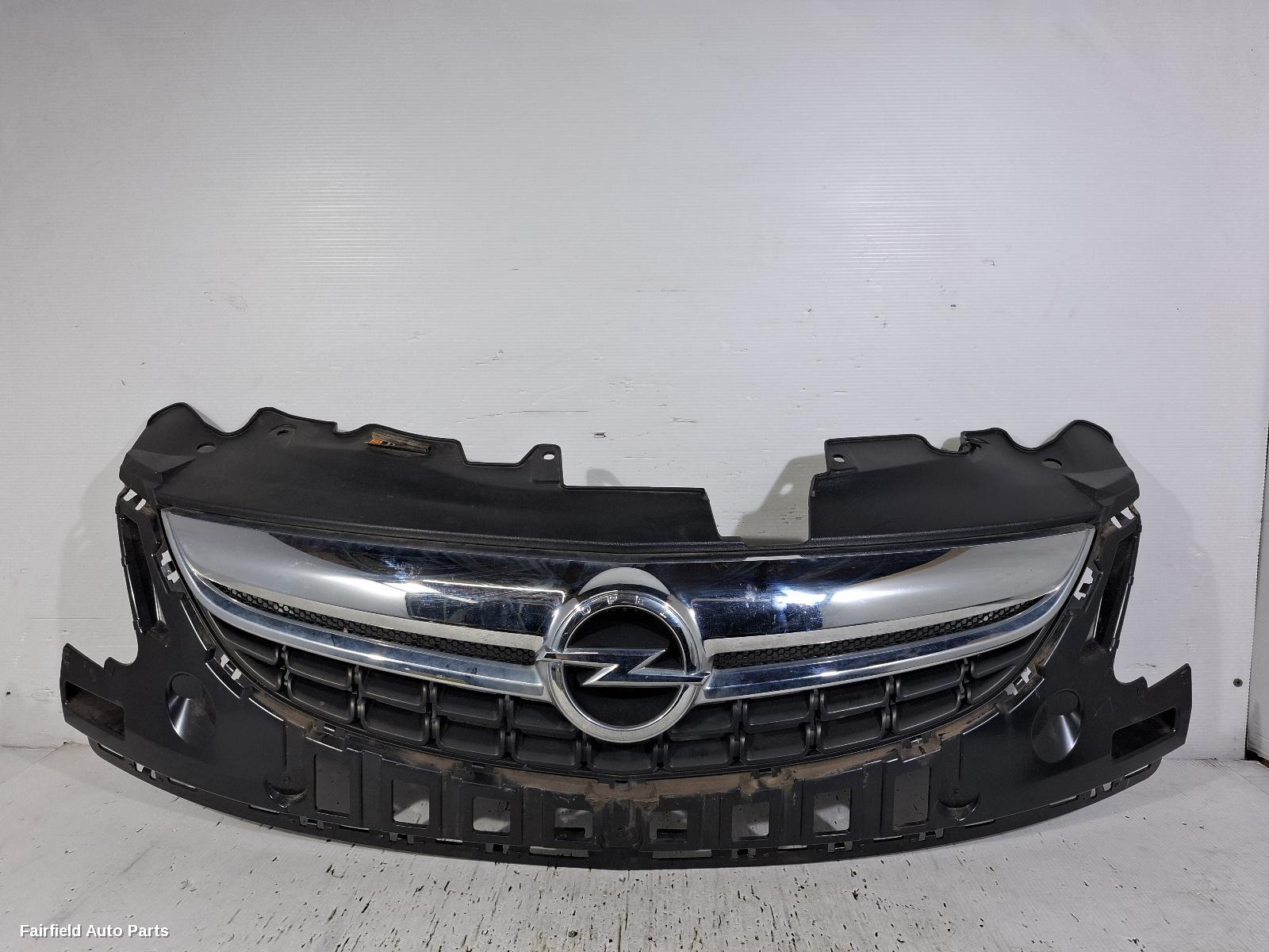 2012-2014 Opel Corsa Grille