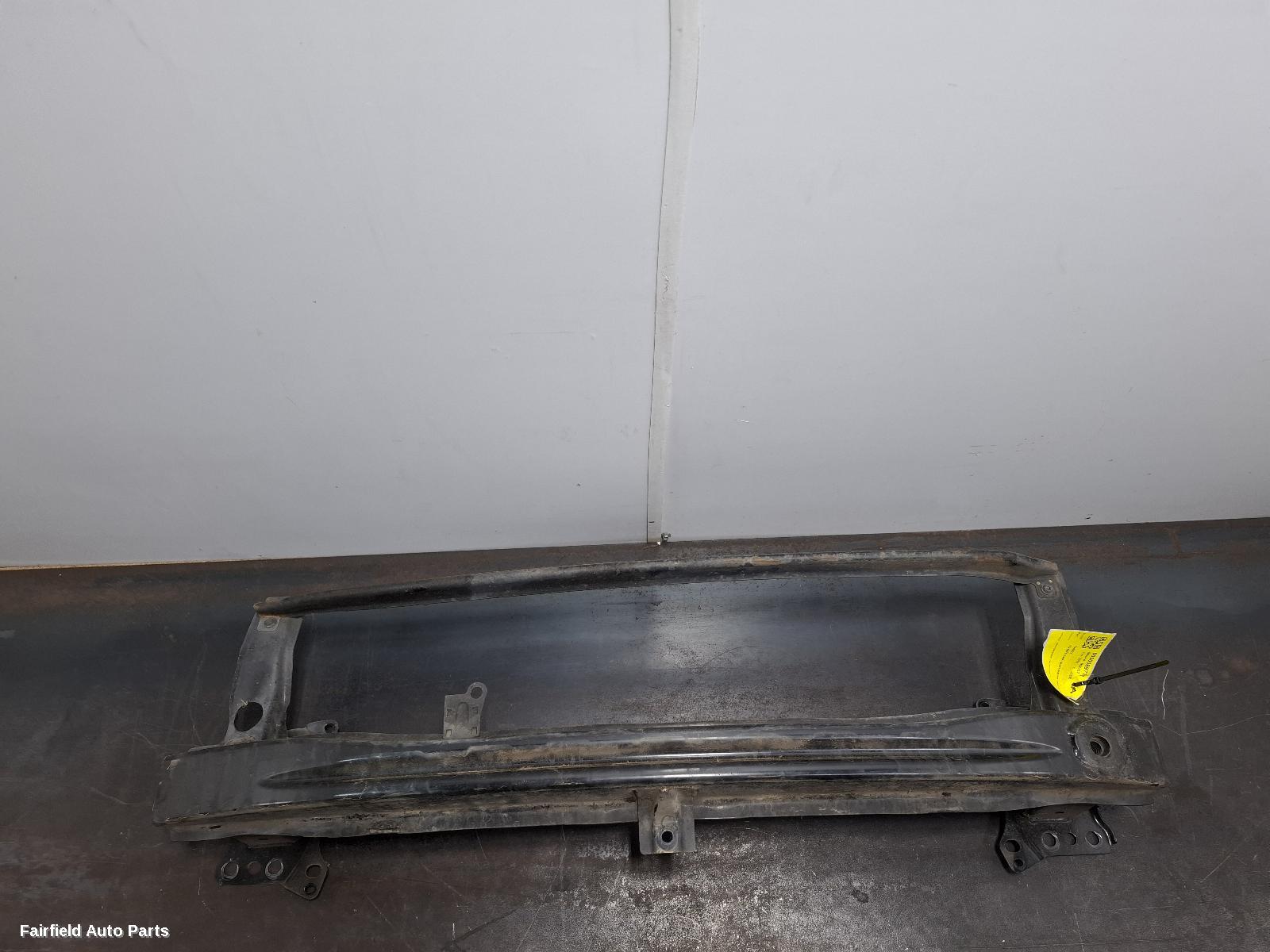 2010-2015 Volkswagen Caddy F Bar Reinforc Brack