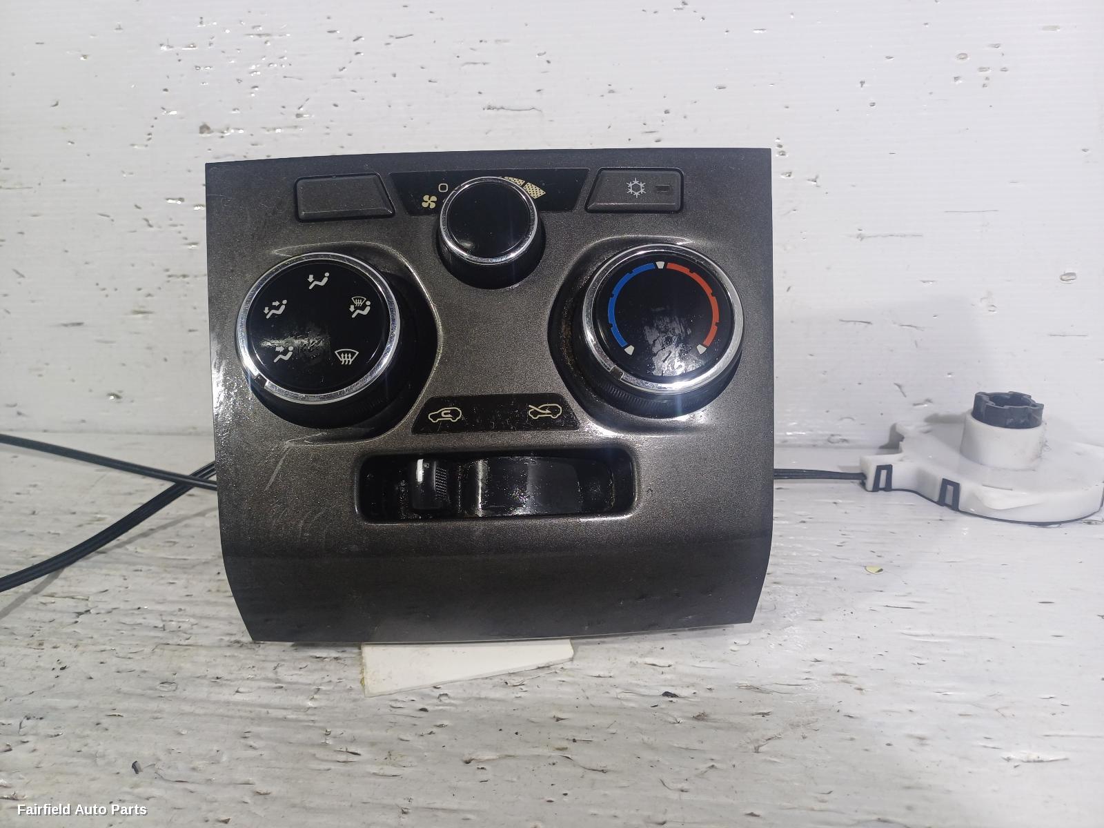 2012-2016 Holden Colorado Heater Ac Controls