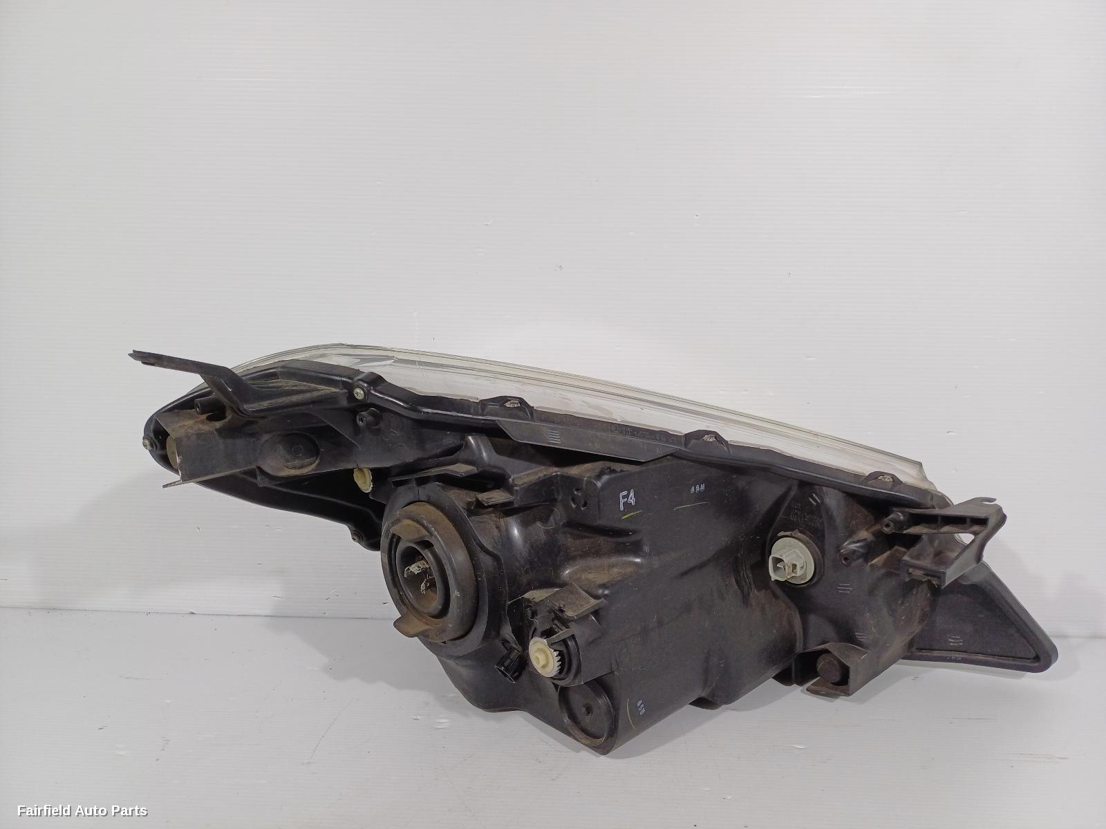 2011-2014 Toyota Yaris Left Headlamp