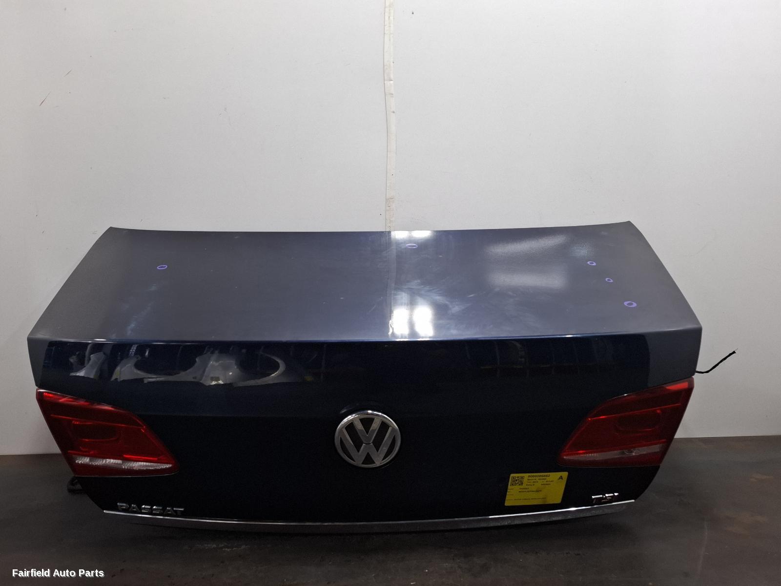 2010-2015 Volkswagen Passat Bootlid Tailgate