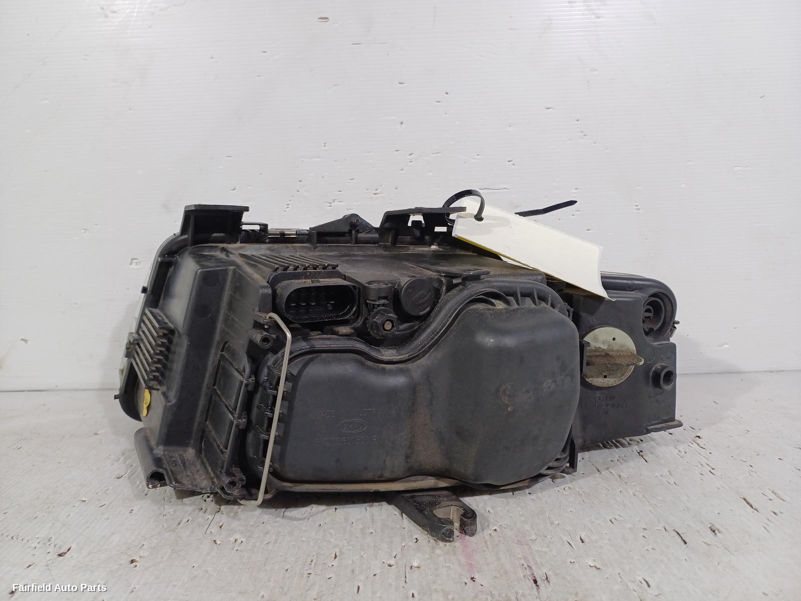 2002-2006 Audi A4 Right Headlamp