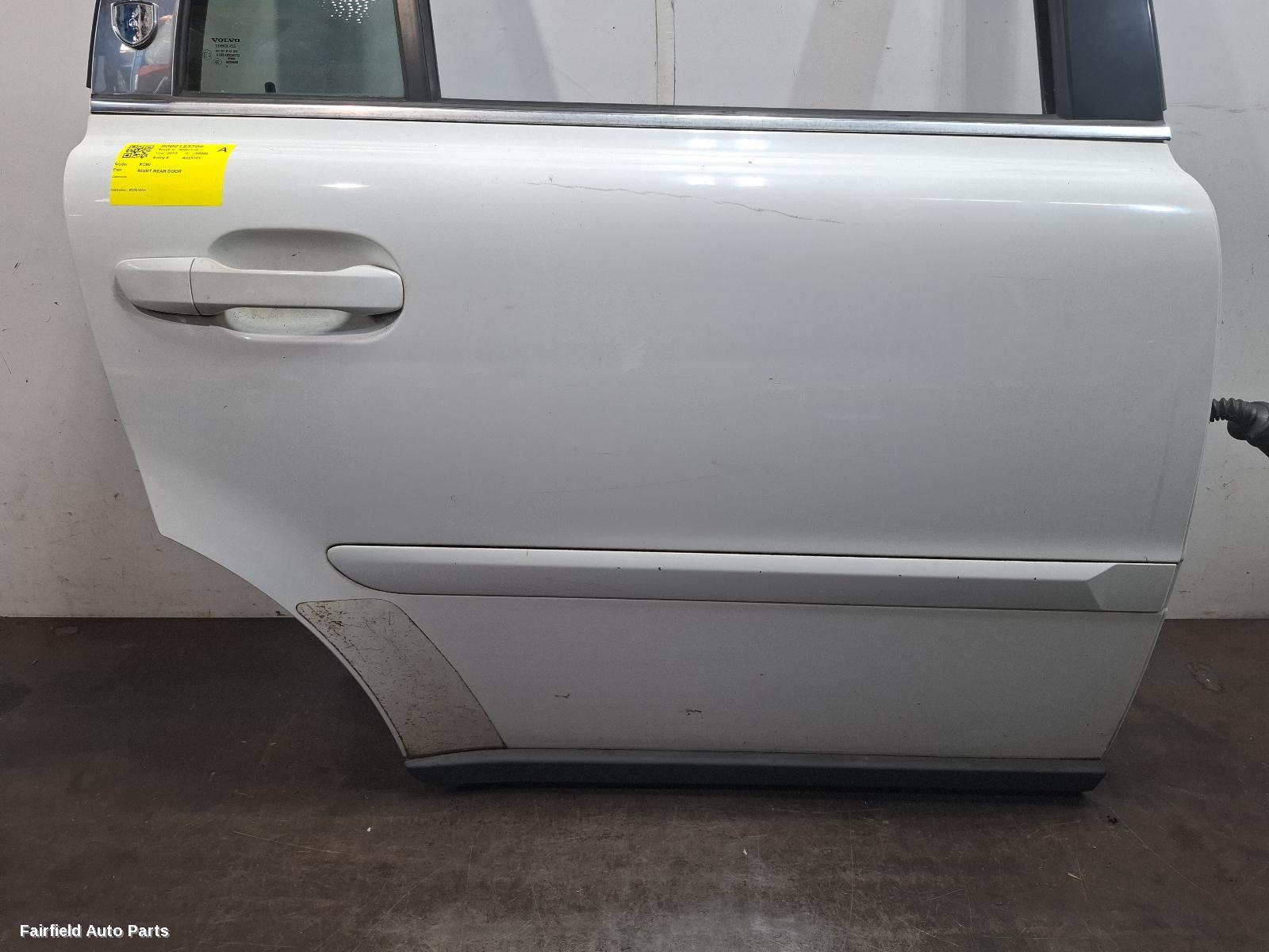 2003-2014 Volvo Xc90 Right Rear Door Sliding