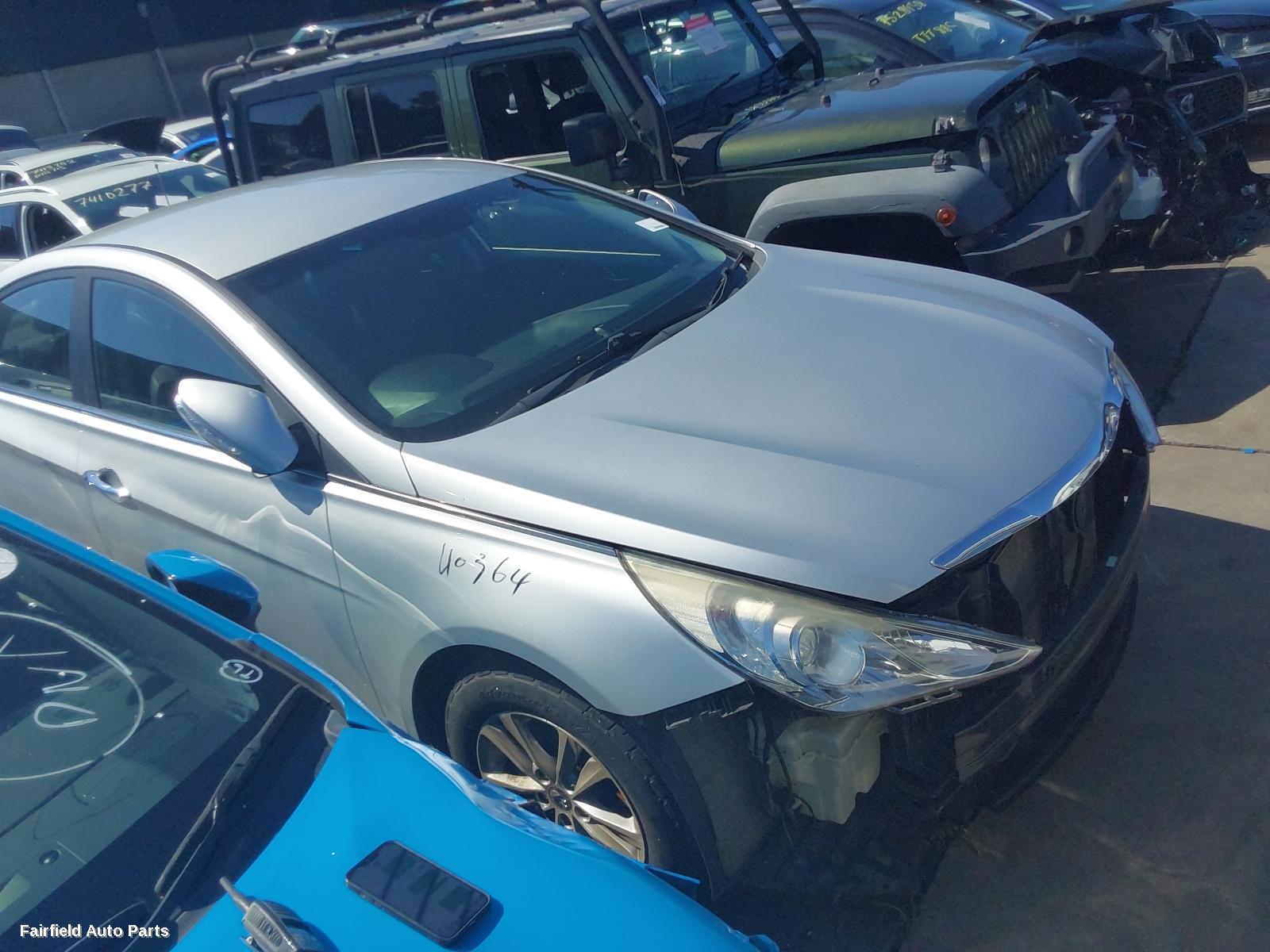 2010-2014 Hyundai I45 Left Front Door