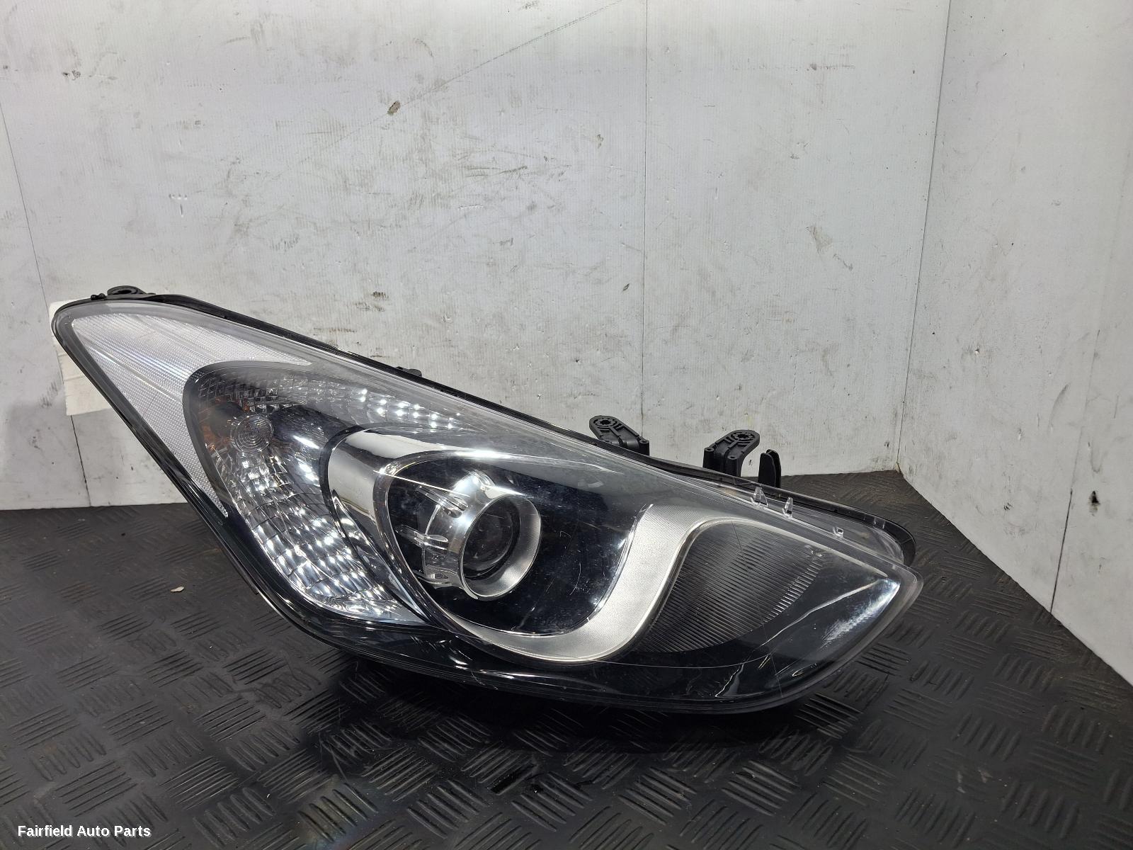 2012-2017 Hyundai I30 Right Headlamp