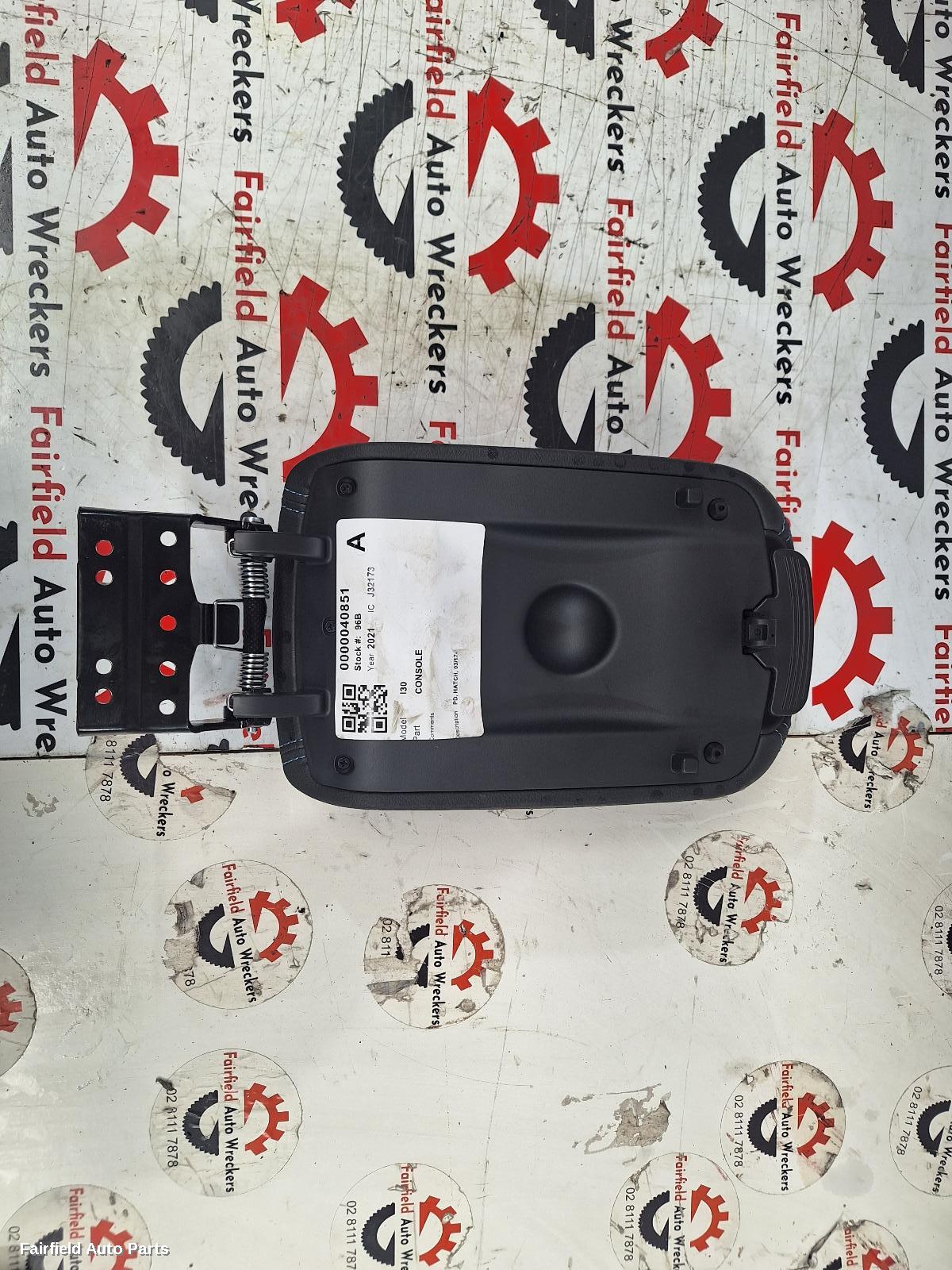 2017-2026 Hyundai I30 Console