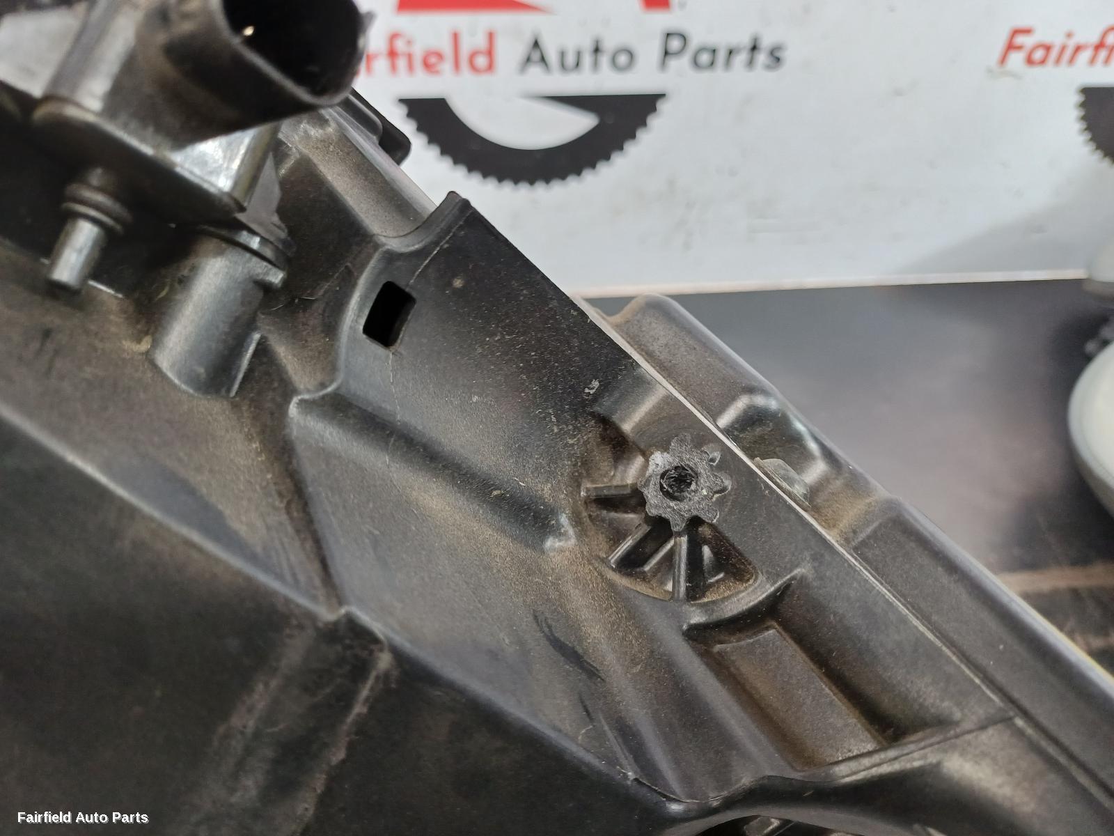 2004-2009 Mercedes E Class Air Cleaner Box