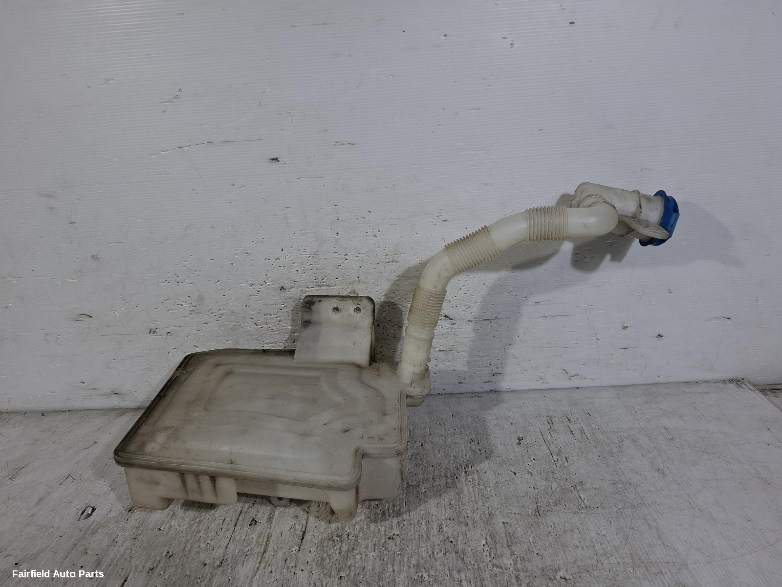 2004-2015 Volkswagen Caddy Washer Bottle