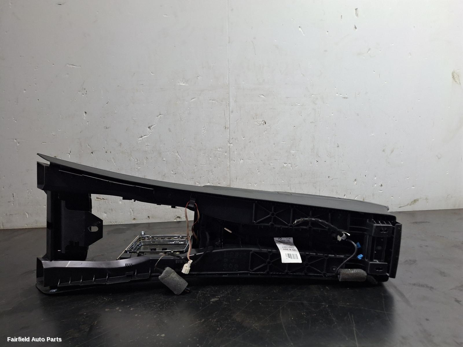 2007-2015 Mercedes C Class Console