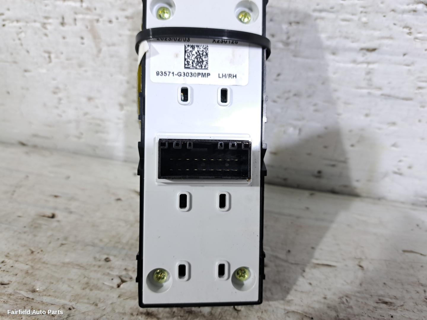2020-2026 Hyundai I30 Pwr Dr Wind Switch