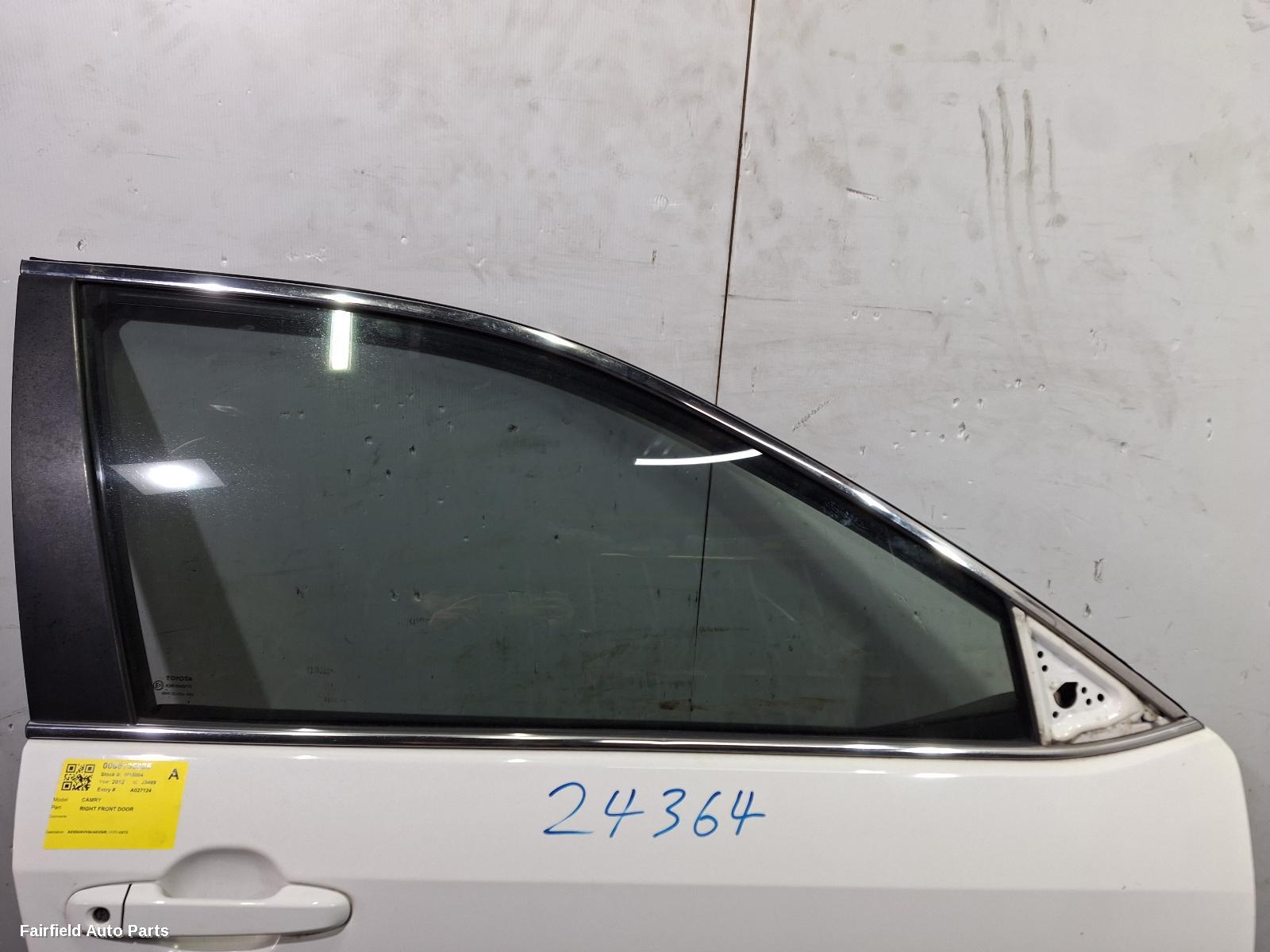 2011-2015 Toyota Camry Right Front Door