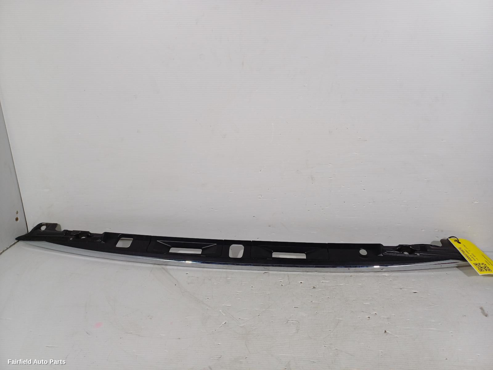 2012-2020 Lexus Gs Rear Garnish