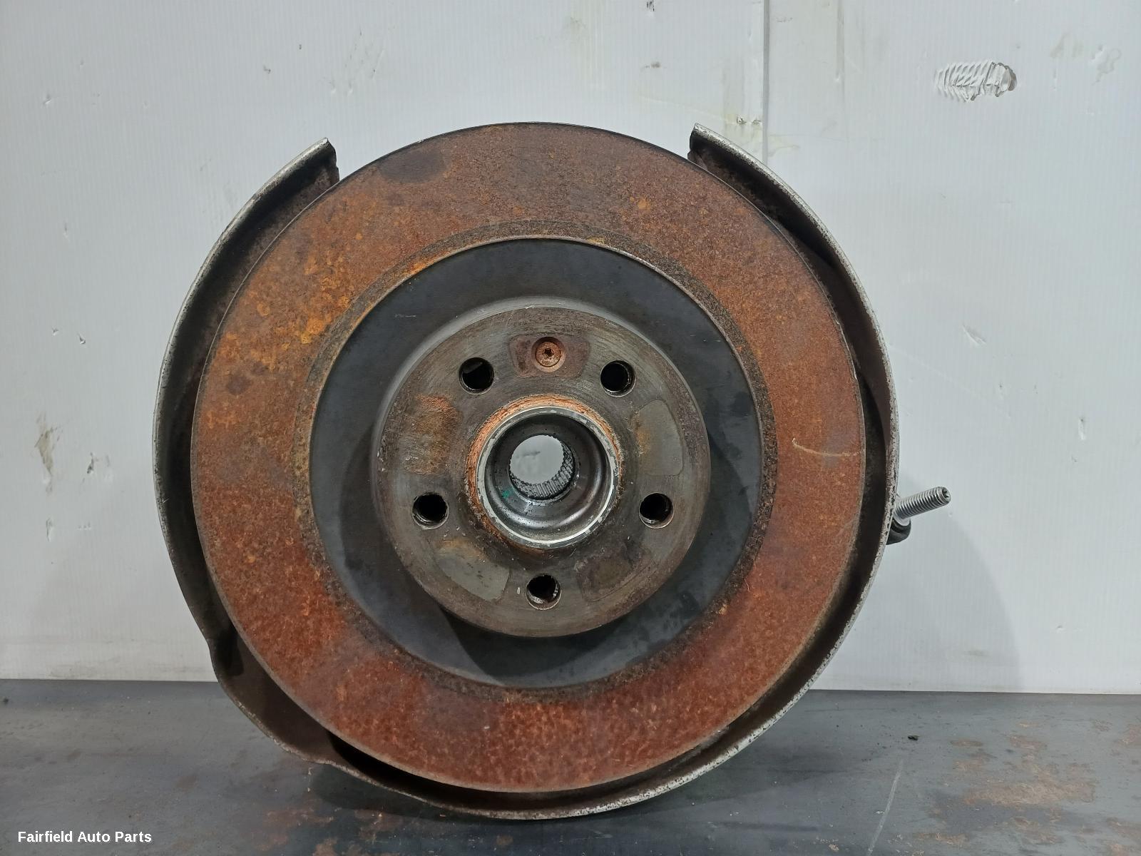 2017-2025 Volvo Xc60 Right Rear Hub Assembly