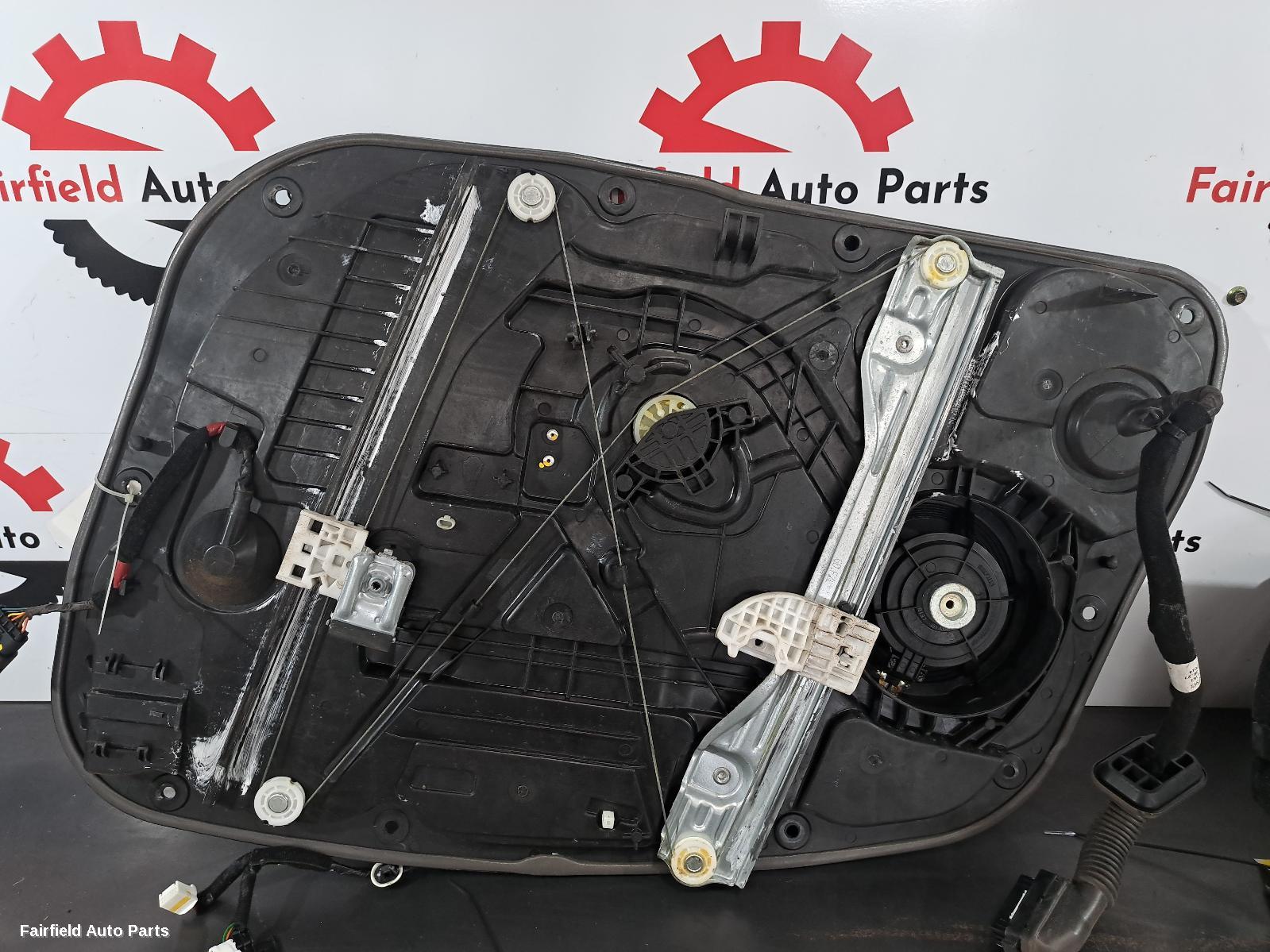 2012-2017 Hyundai I30 Left Front Window Reg Motor