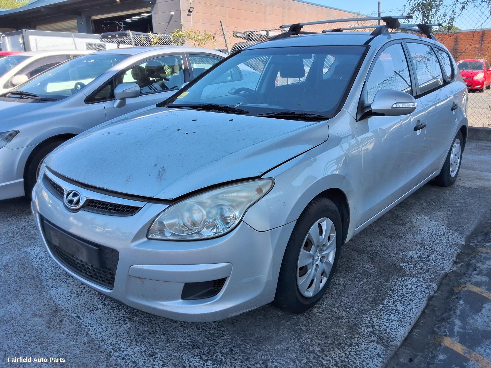 2009-2012 Hyundai I30 Right Front Door Window