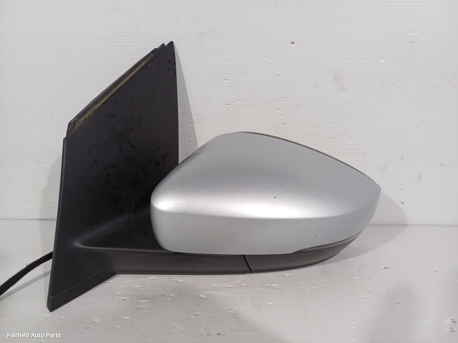 2014-2017 Volkswagen Polo Left Door Mirror