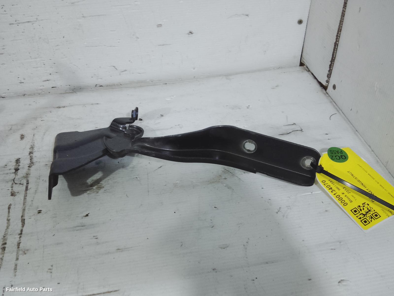 2012-2017 Nissan Pulsar Bonnet Hinge Strut