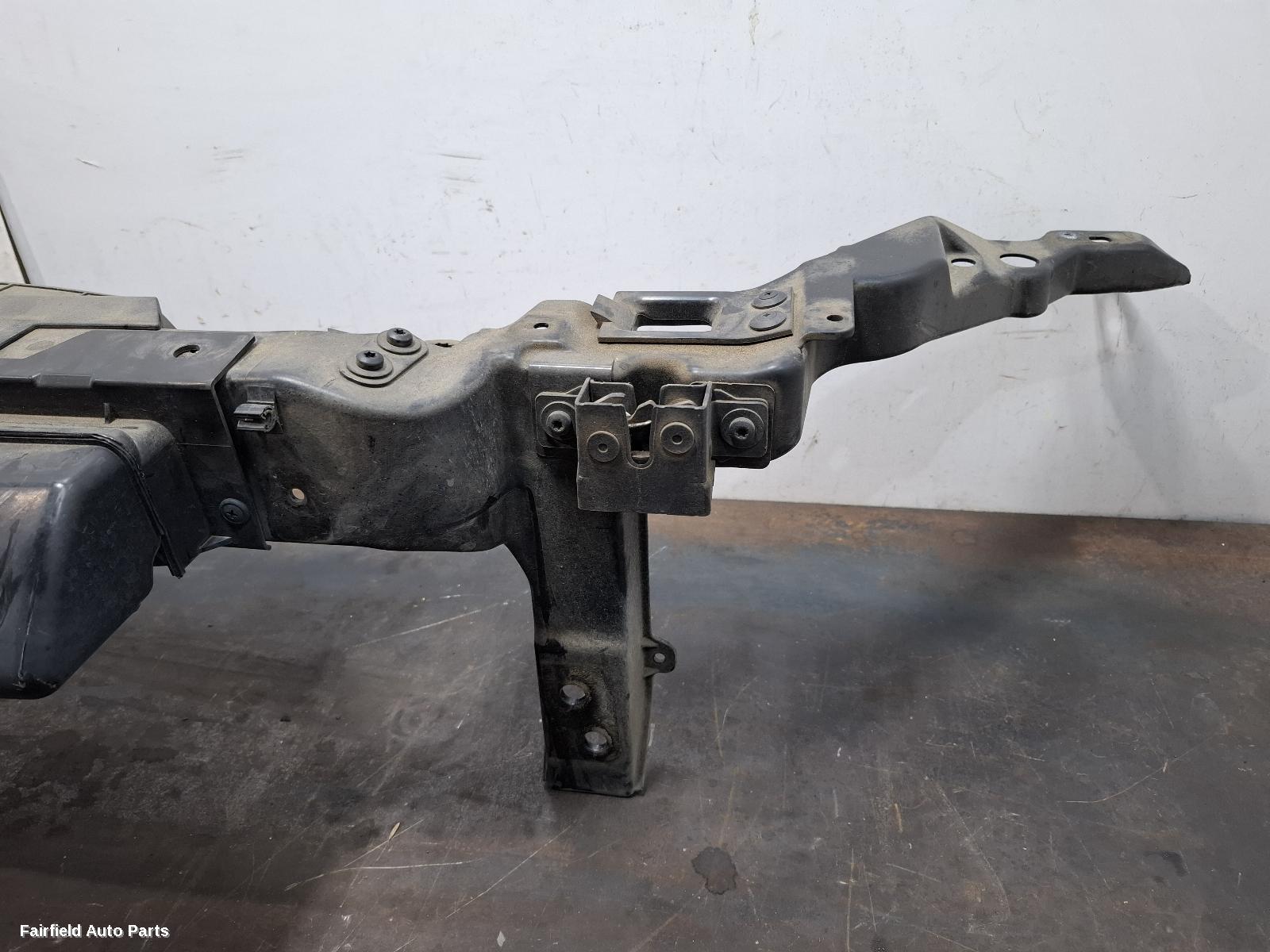2017-2026 Land Rover Rangerover Velar Radiator Support