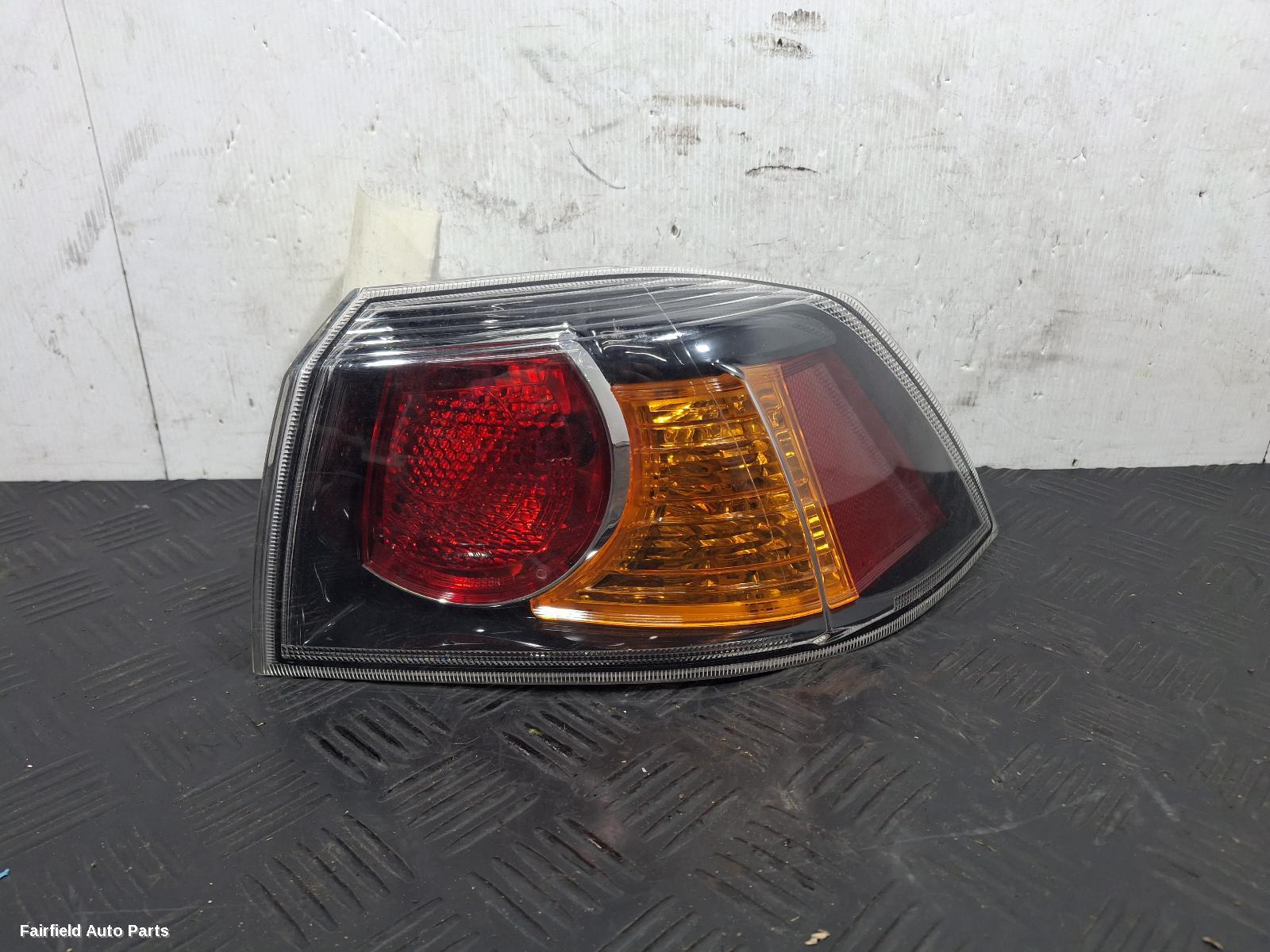 2007-2017 Mitsubishi Lancer Right Taillight