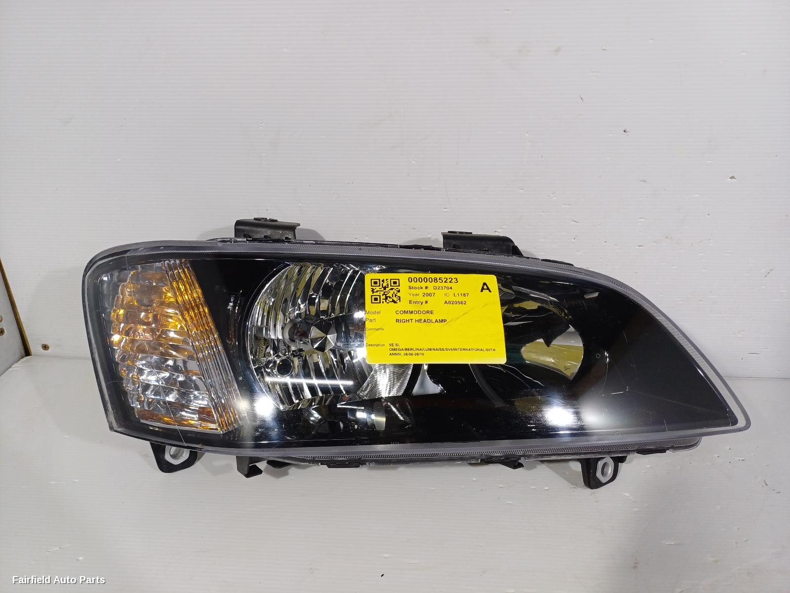 2006-2010 Holden Commodore Right Headlamp