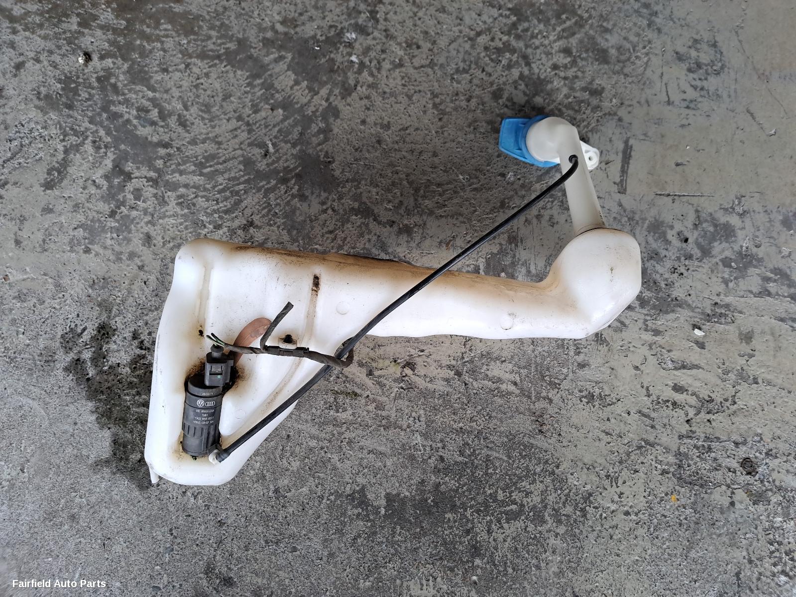 2010-2022 Volkswagen Amarok Washer Bottle