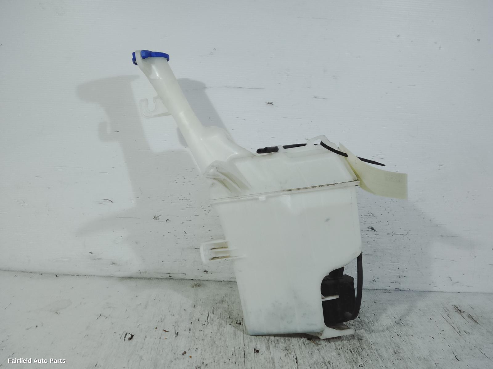 2011-2019 Hyundai Accent Washer Bottle