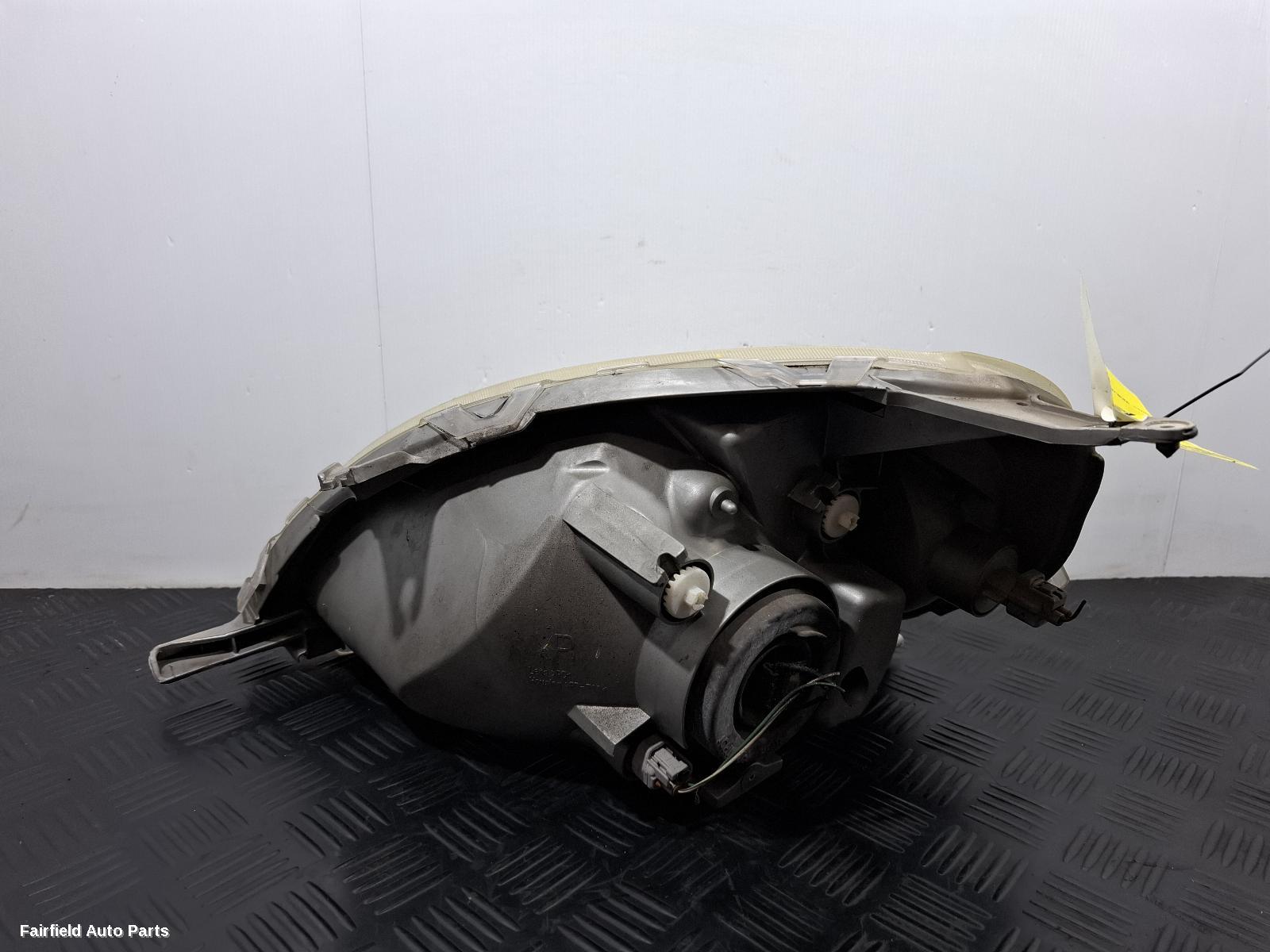 1999-2002 Toyota Echo Right Headlamp